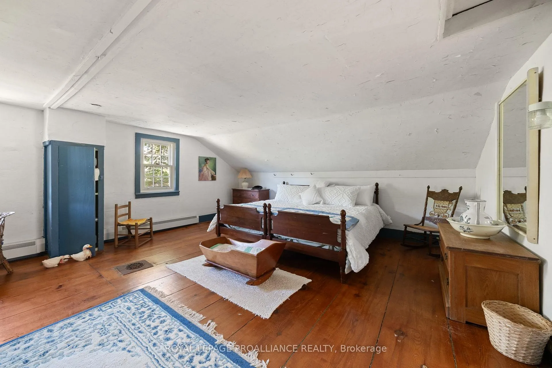 Photo 27 of 406 Salmon Point Road, Prince Edward County, Athol — HOMEH