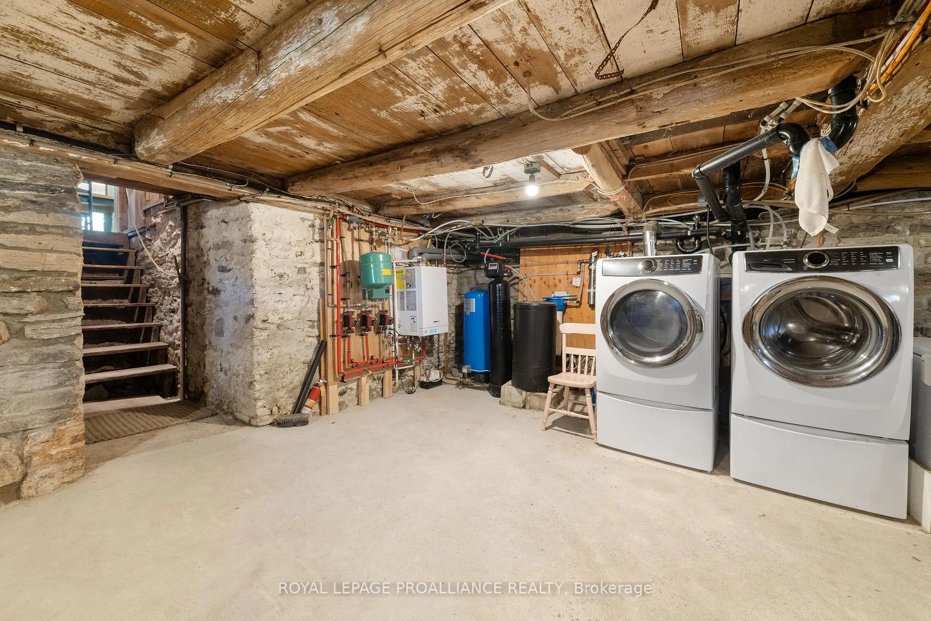 Photo 36 of 406 Salmon Point Road, Prince Edward County, Athol — HOMEH