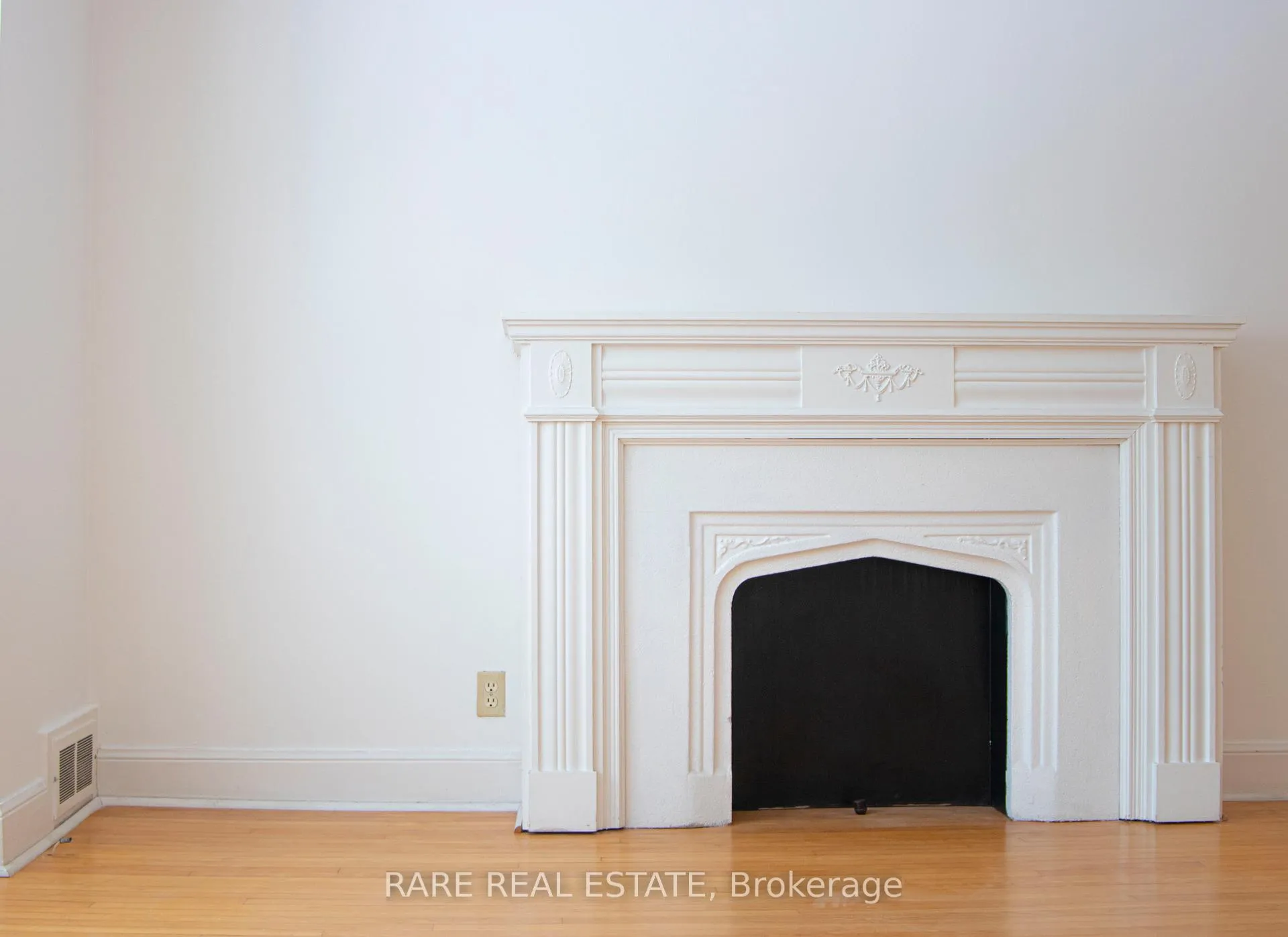 Photo 6 of 46 Dunblaine Avenue, Toronto, Bedford Park-Nortown — HOMEH