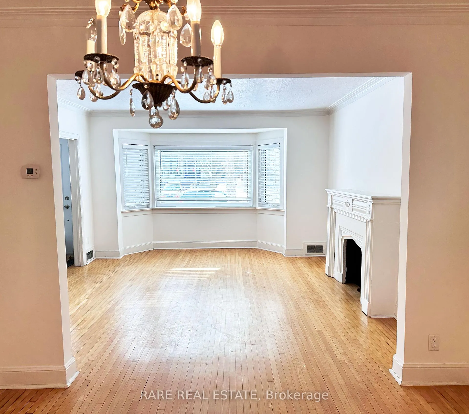Photo 7 of 46 Dunblaine Avenue, Toronto, Bedford Park-Nortown — HOMEH