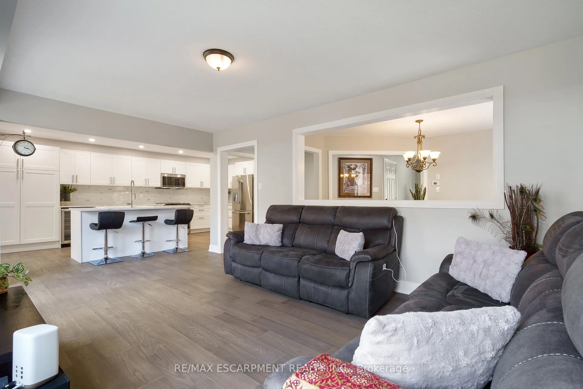 Photo 8 of 158 Voyager Pass, Hamilton, Binbrook — HOMEH