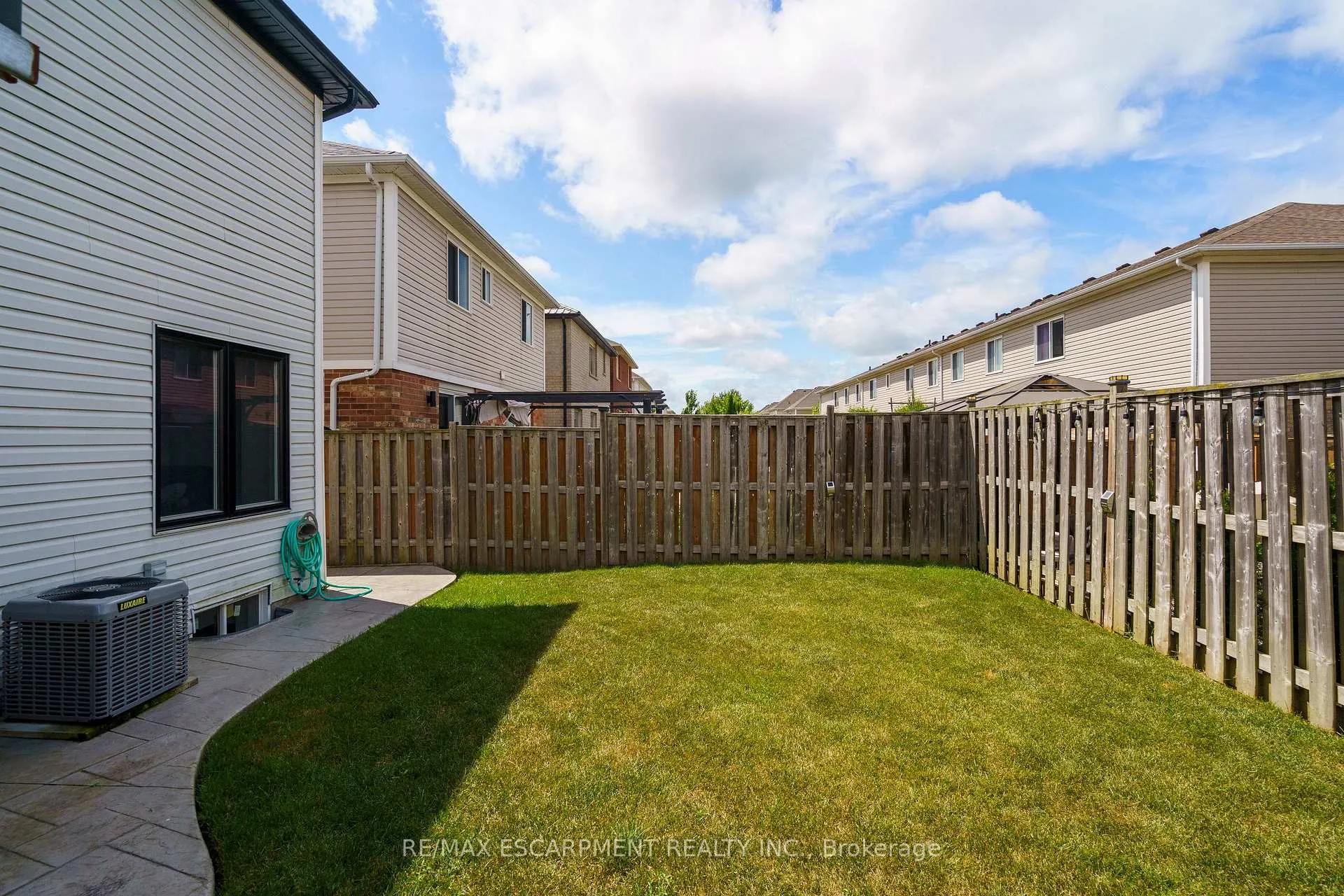 Photo 30 of 158 Voyager Pass, Hamilton, Binbrook — HOMEH
