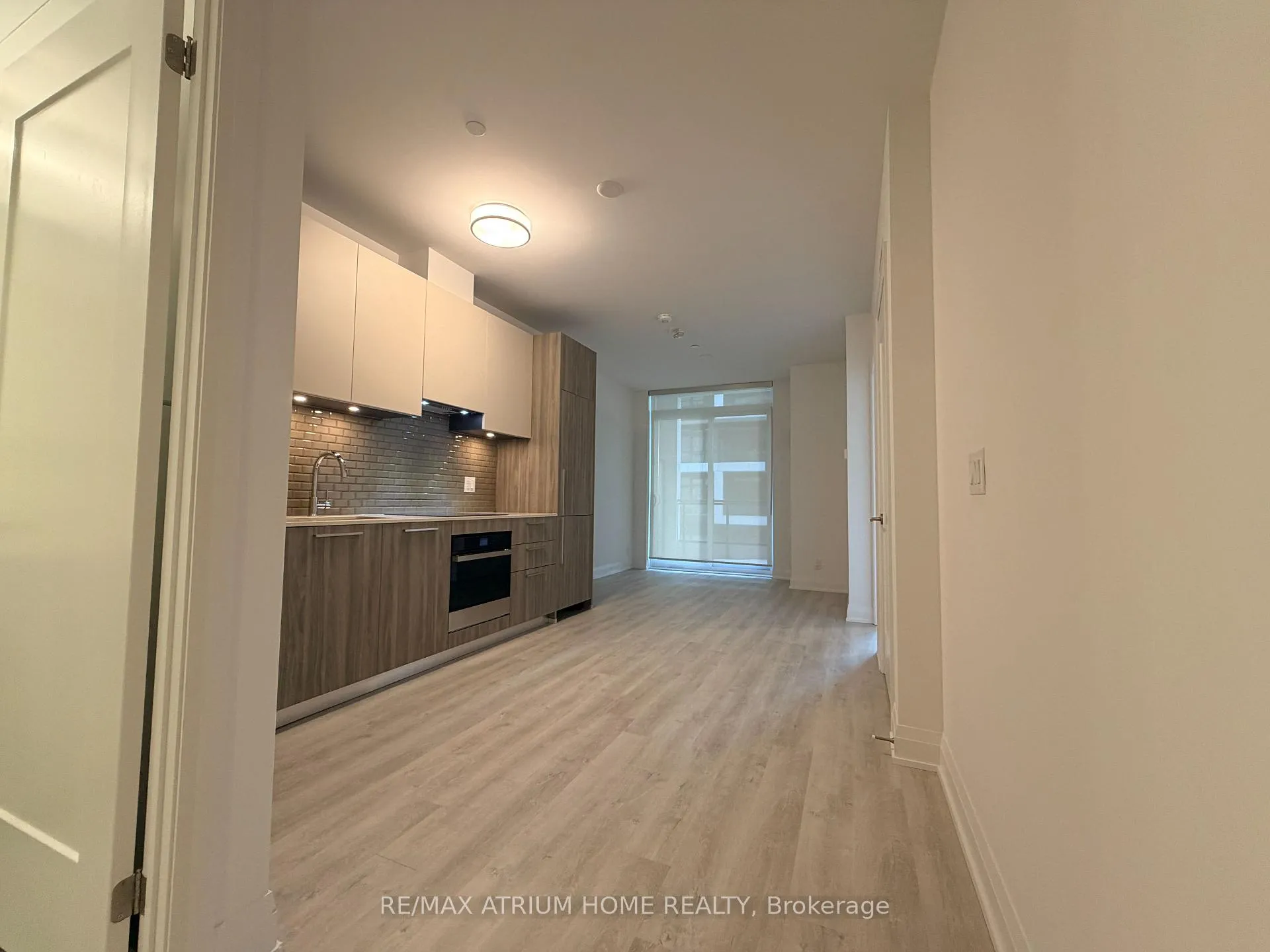 Photo 3 of Unit 1902, 65 Broadway Avenue, Toronto, Mount Pleasant West — HOMEH