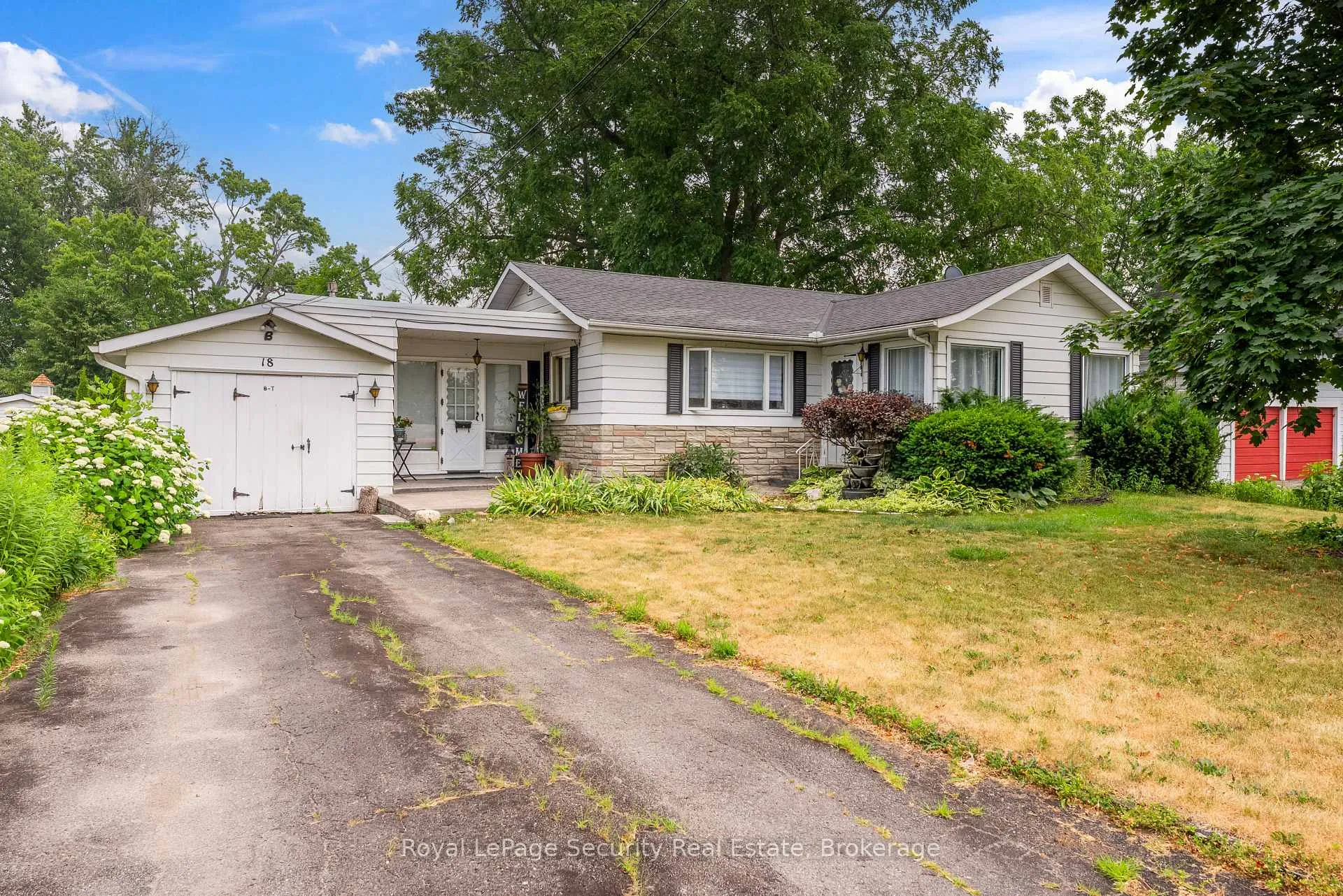 Photo 1 of 18 Ashley Street, Belleville, Thurlow Ward — HOMEH