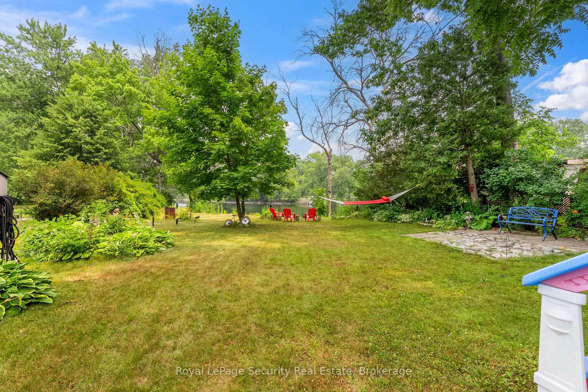 Photo 16 of 18 Ashley Street, Belleville, Thurlow Ward — HOMEH