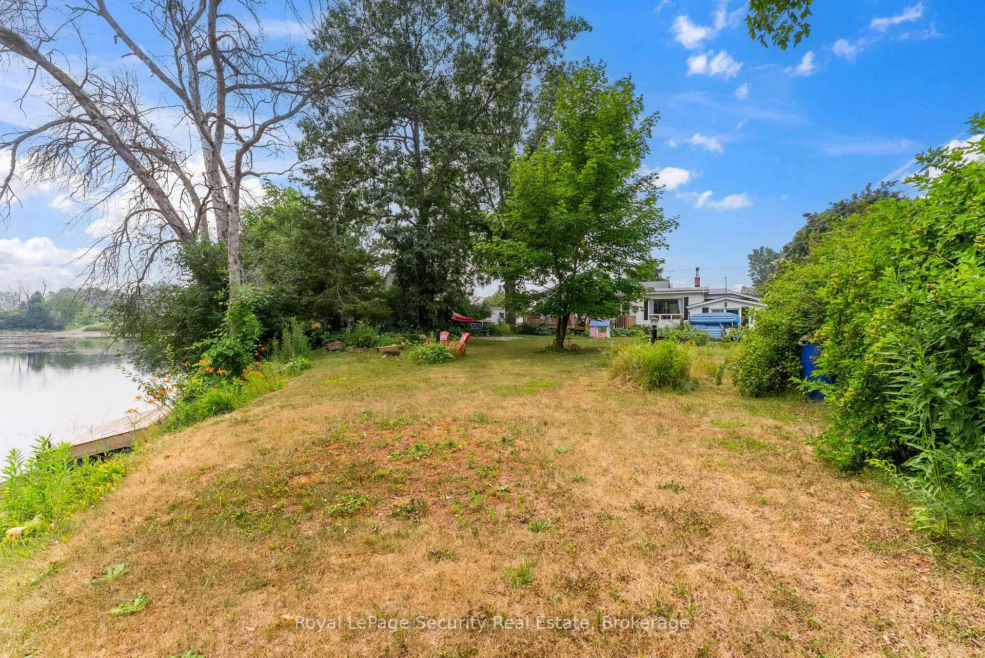 Photo 19 of 18 Ashley Street, Belleville, Thurlow Ward — HOMEH