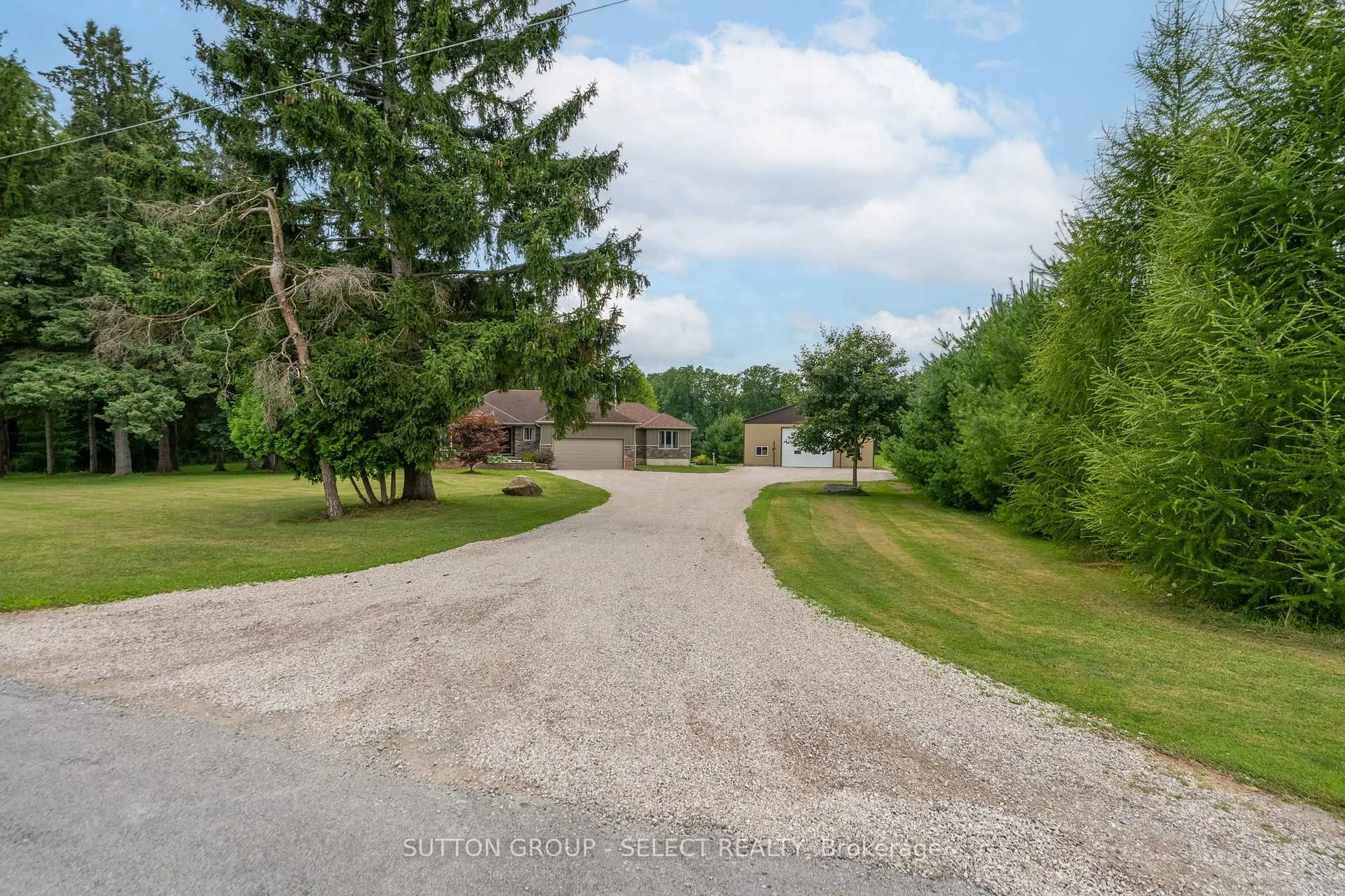 Photo 4 of 3983 Brigham Road, Middlesex Centre, Rural Middlesex Centre — HOMEH