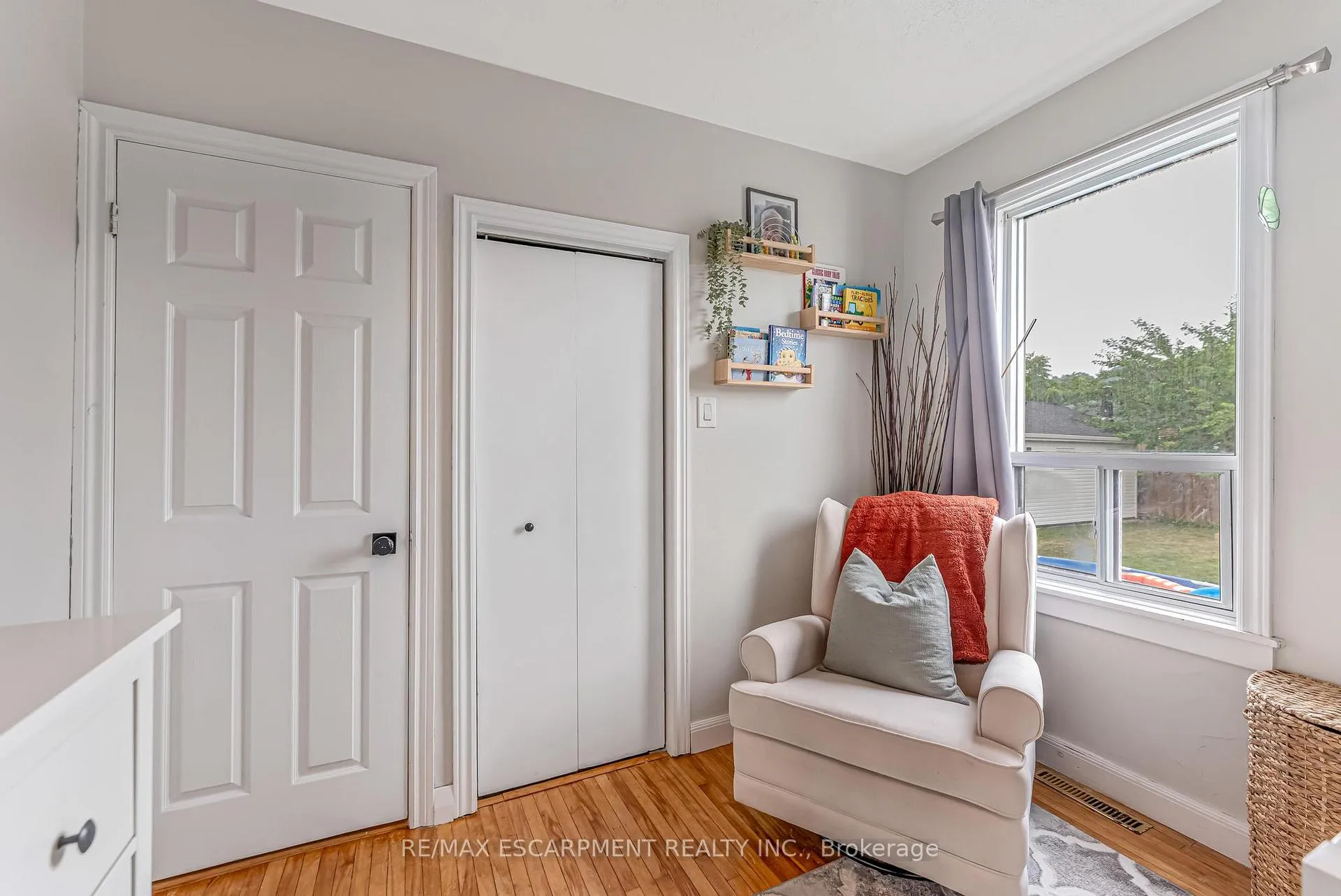 Photo 16 of 588 Cochrane Road, Hamilton, Rosedale — HOMEH