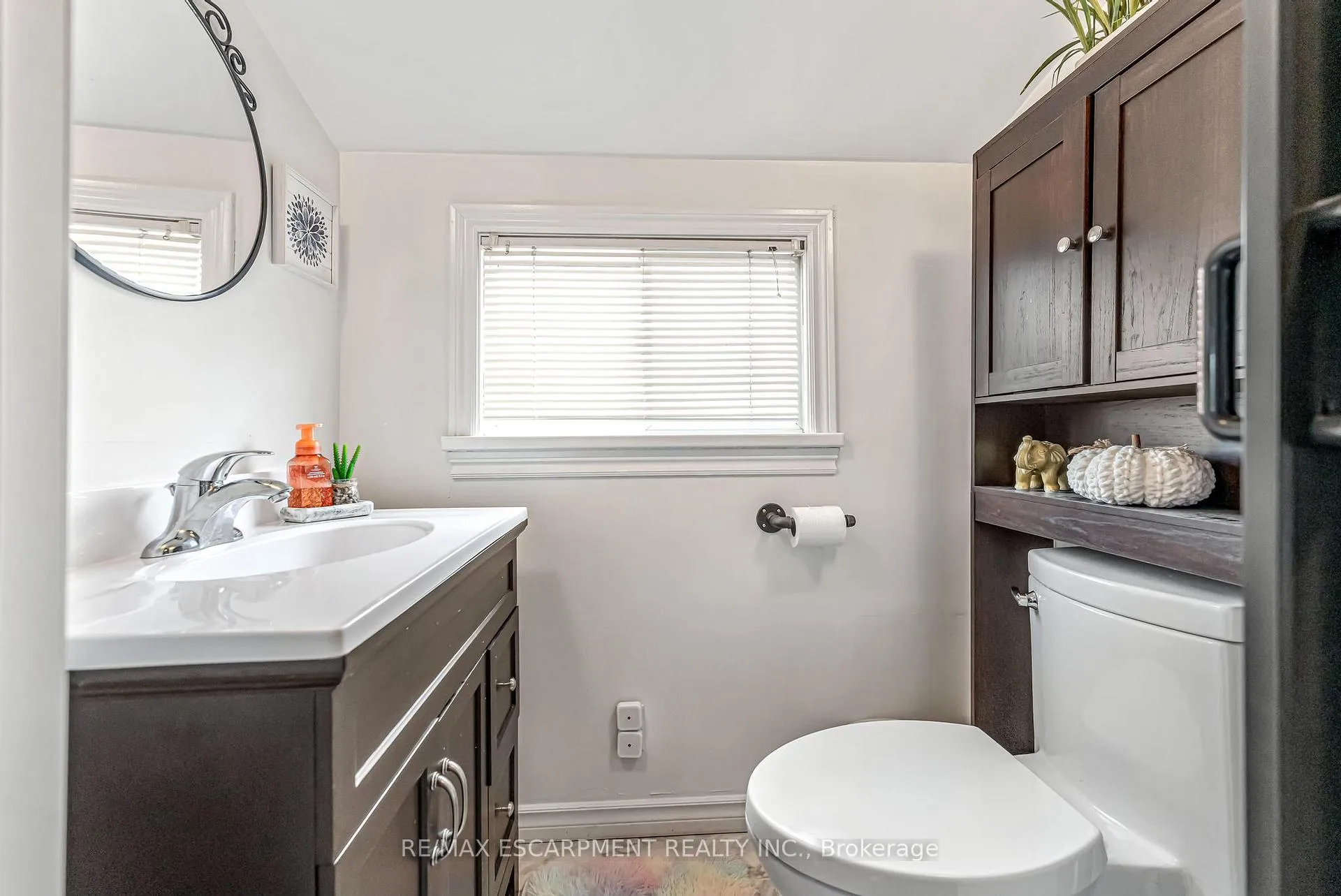 Photo 22 of 588 Cochrane Road, Hamilton, Rosedale — HOMEH