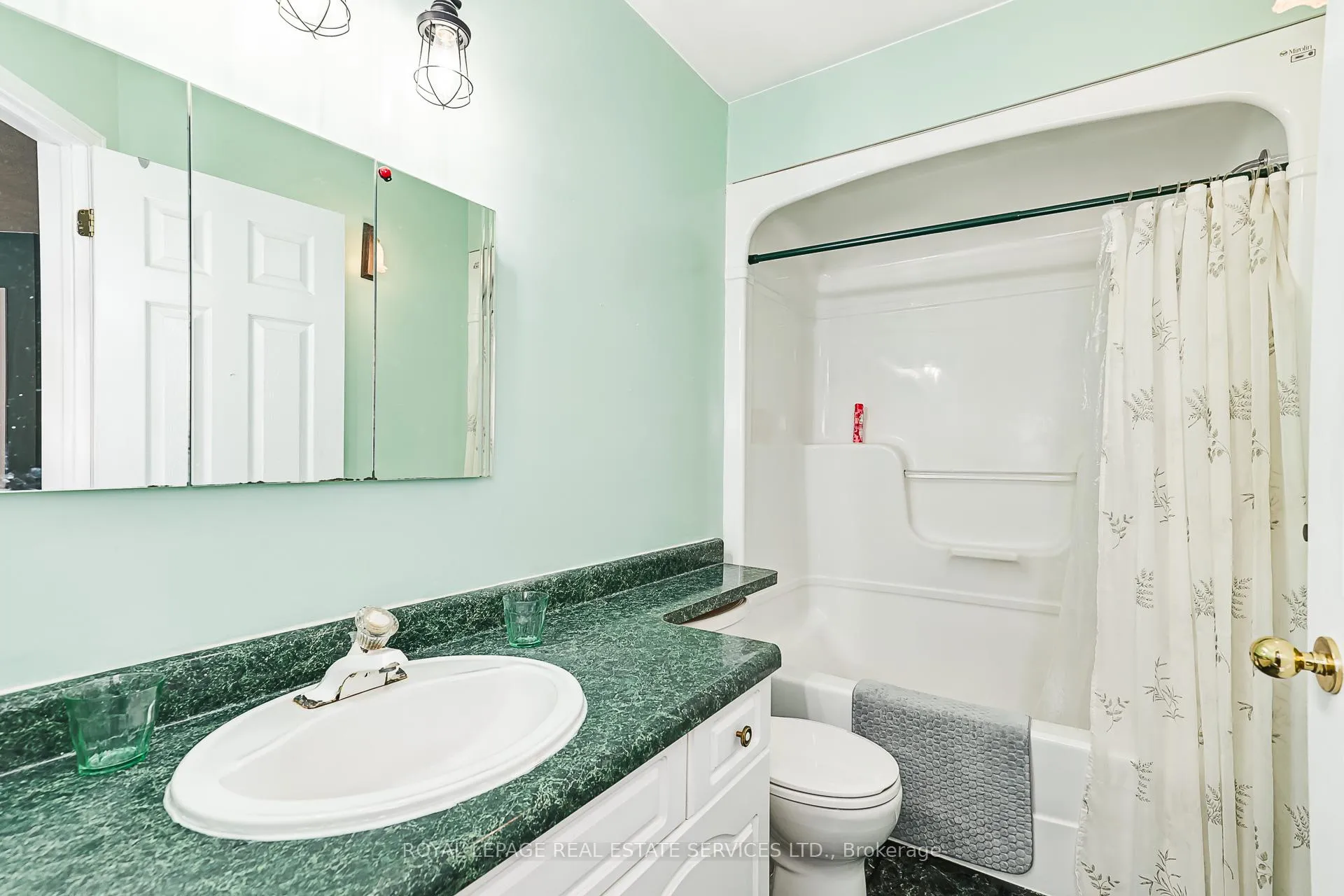 Photo 14 of 32 Pollard Drive, Meaford — HOMEH