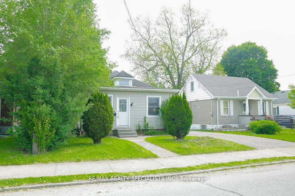 Photo 2 of 5920 Symmes Street, Niagara Falls, Dorchester — HOMEH
