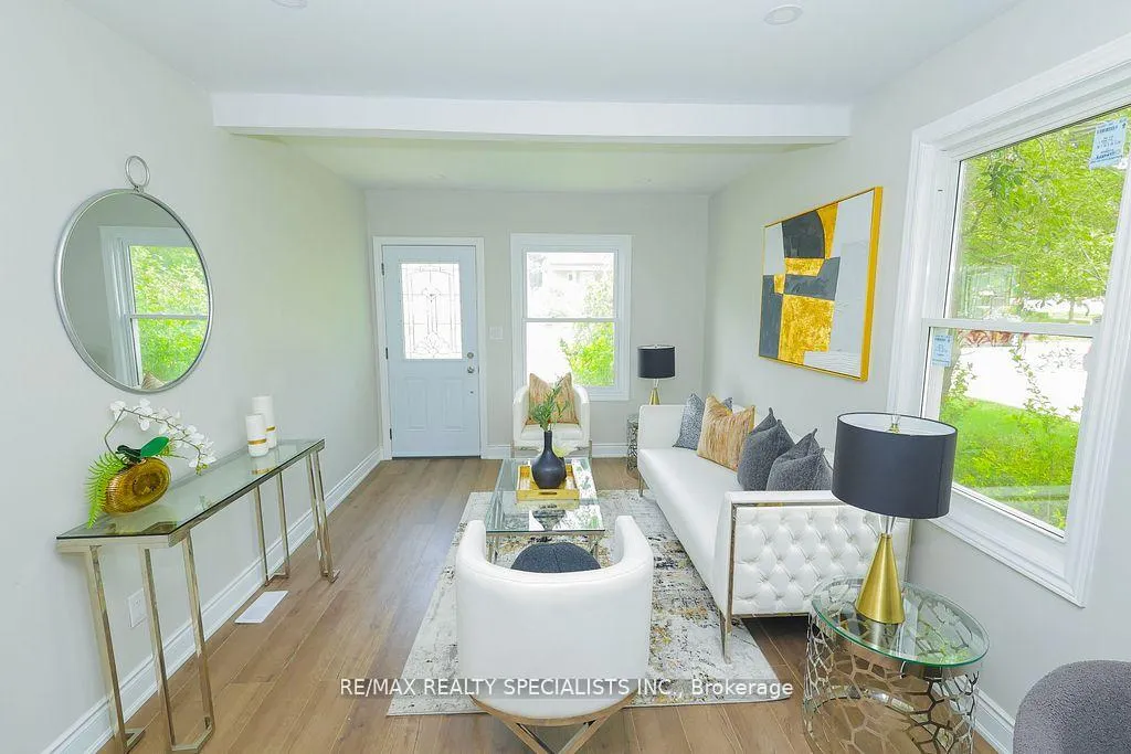 Photo 5 of 5920 Symmes Street, Niagara Falls, Dorchester — HOMEH