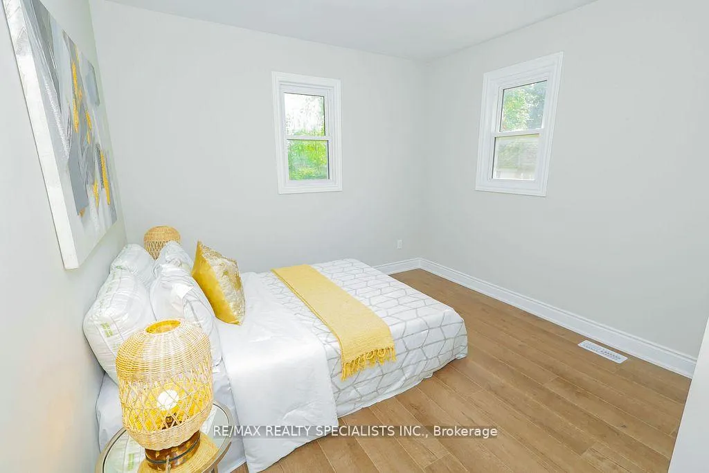 Photo 15 of 5920 Symmes Street, Niagara Falls, Dorchester — HOMEH