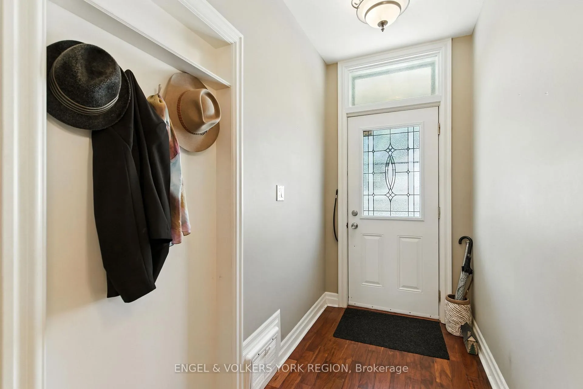 Photo 3 of 484 John Street N, Hamilton, North End — HOMEH