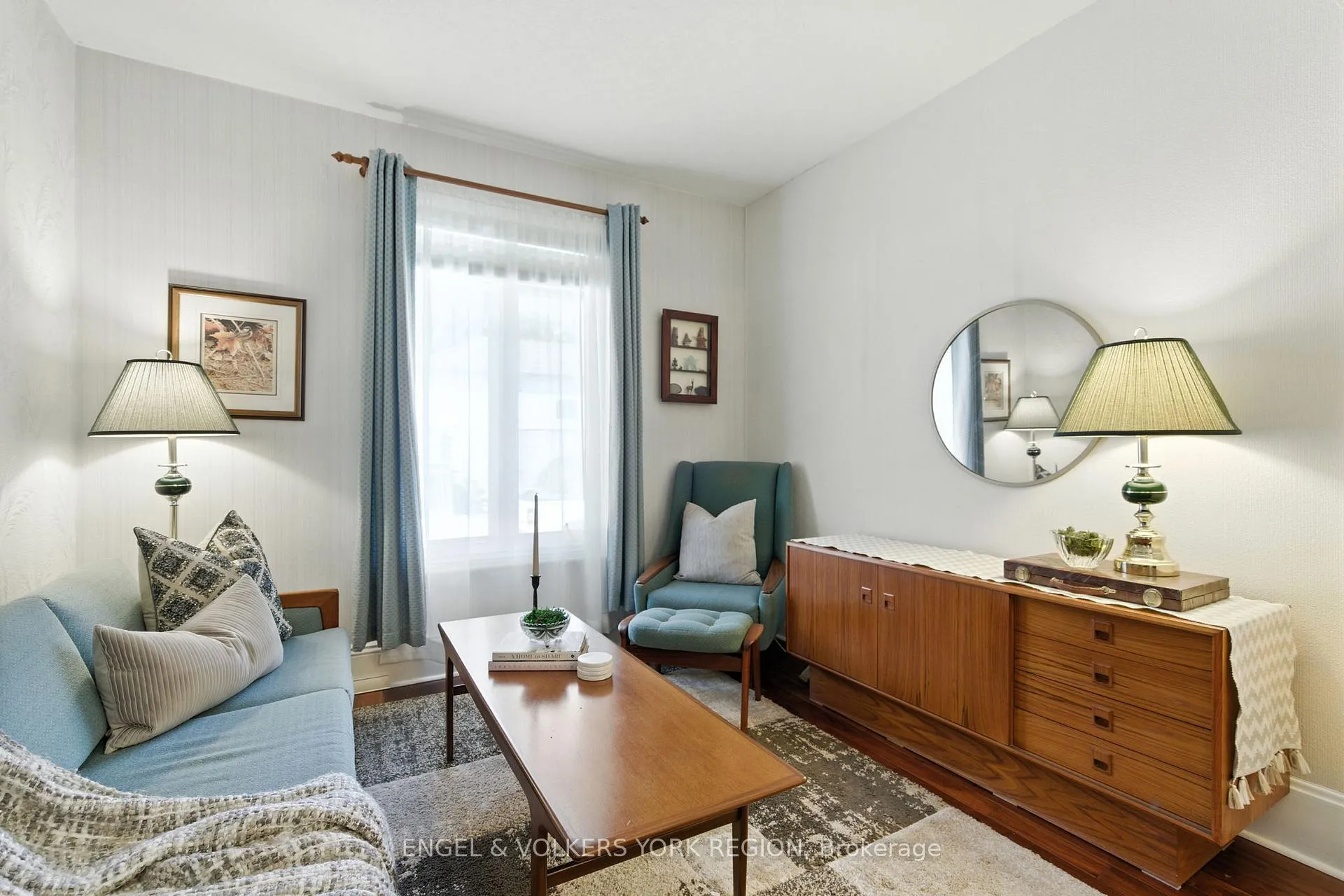 Photo 8 of 484 John Street N, Hamilton, North End — HOMEH