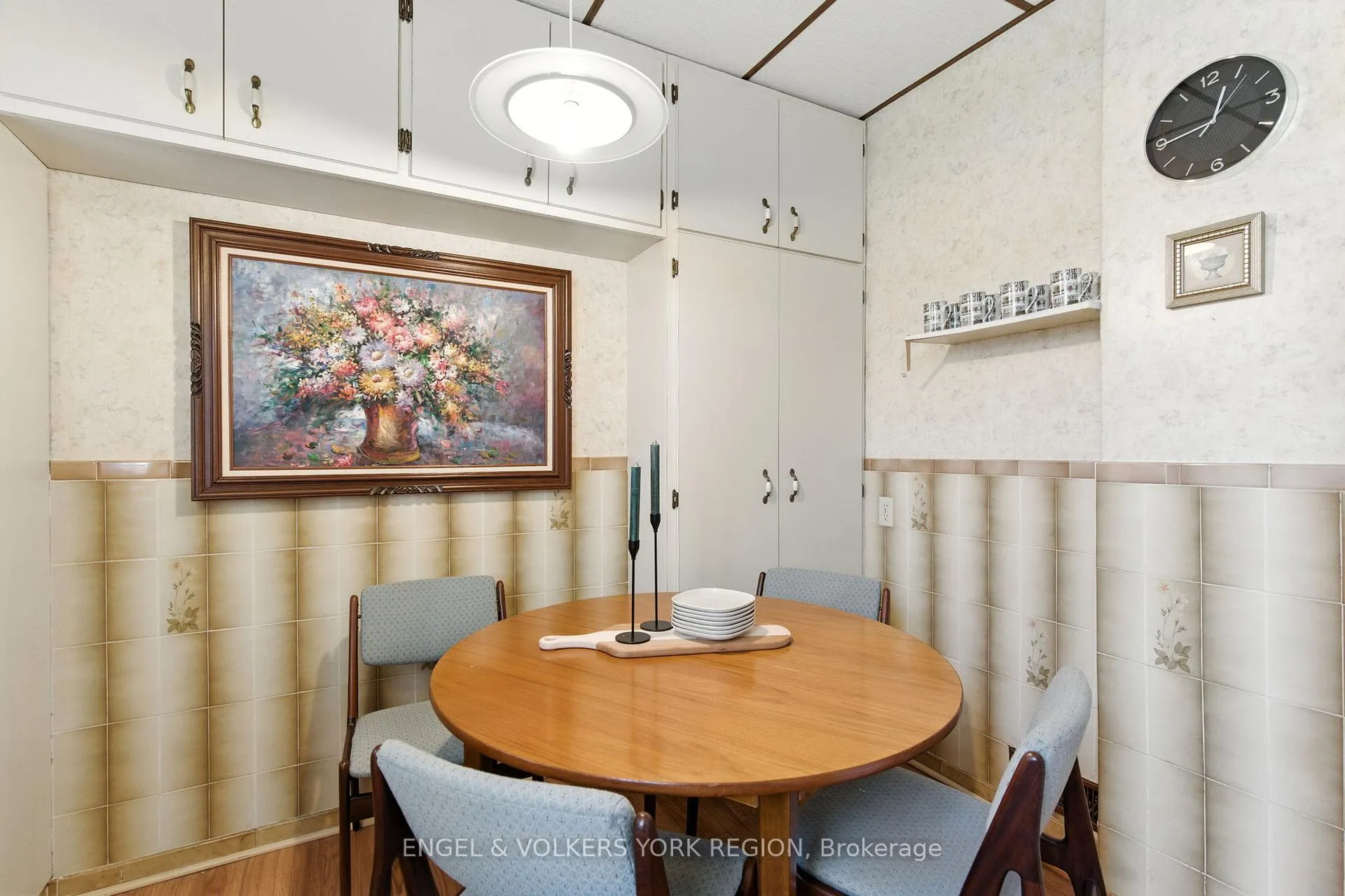 Photo 14 of 484 John Street N, Hamilton, North End — HOMEH