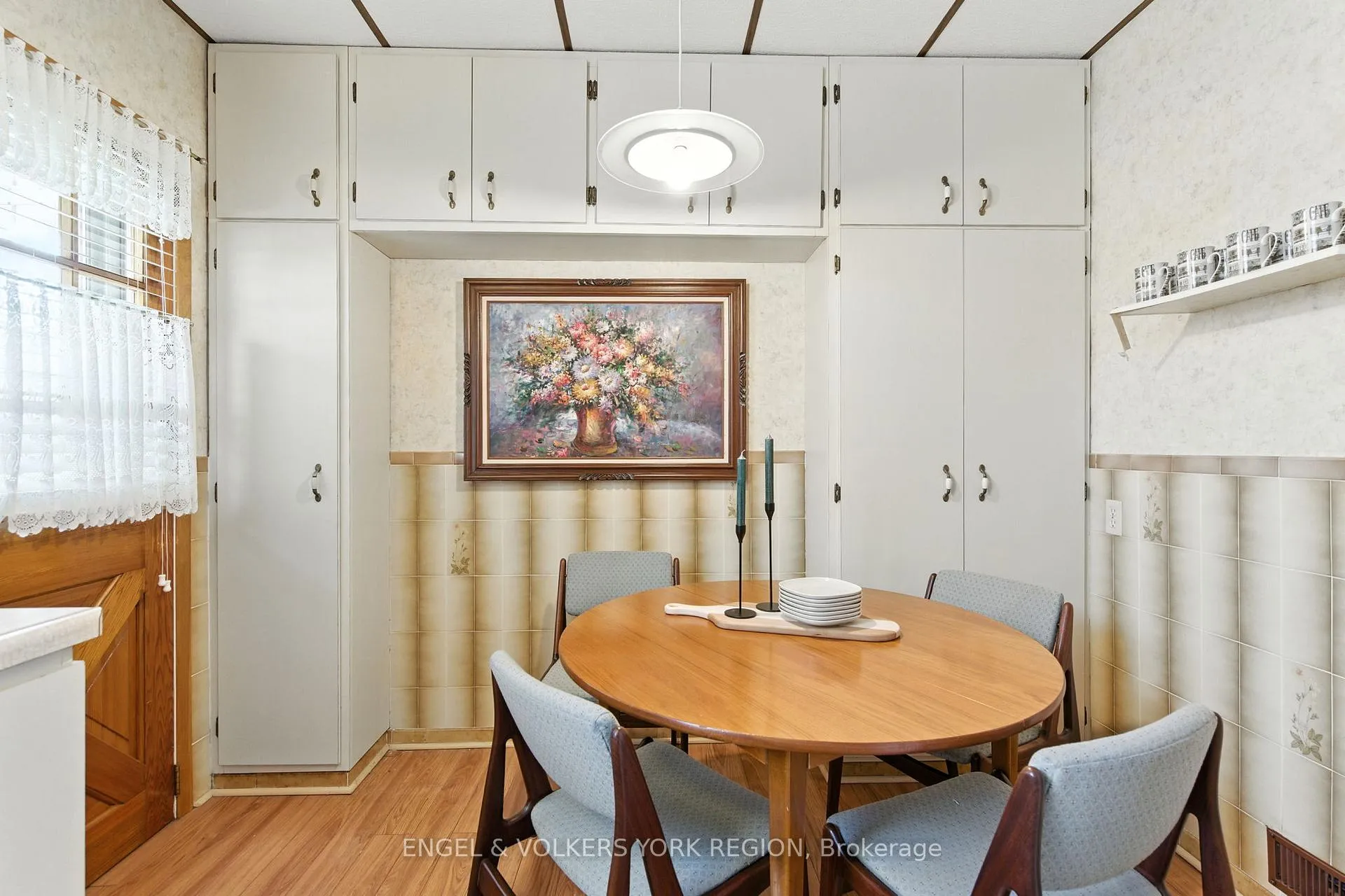 Photo 15 of 484 John Street N, Hamilton, North End — HOMEH