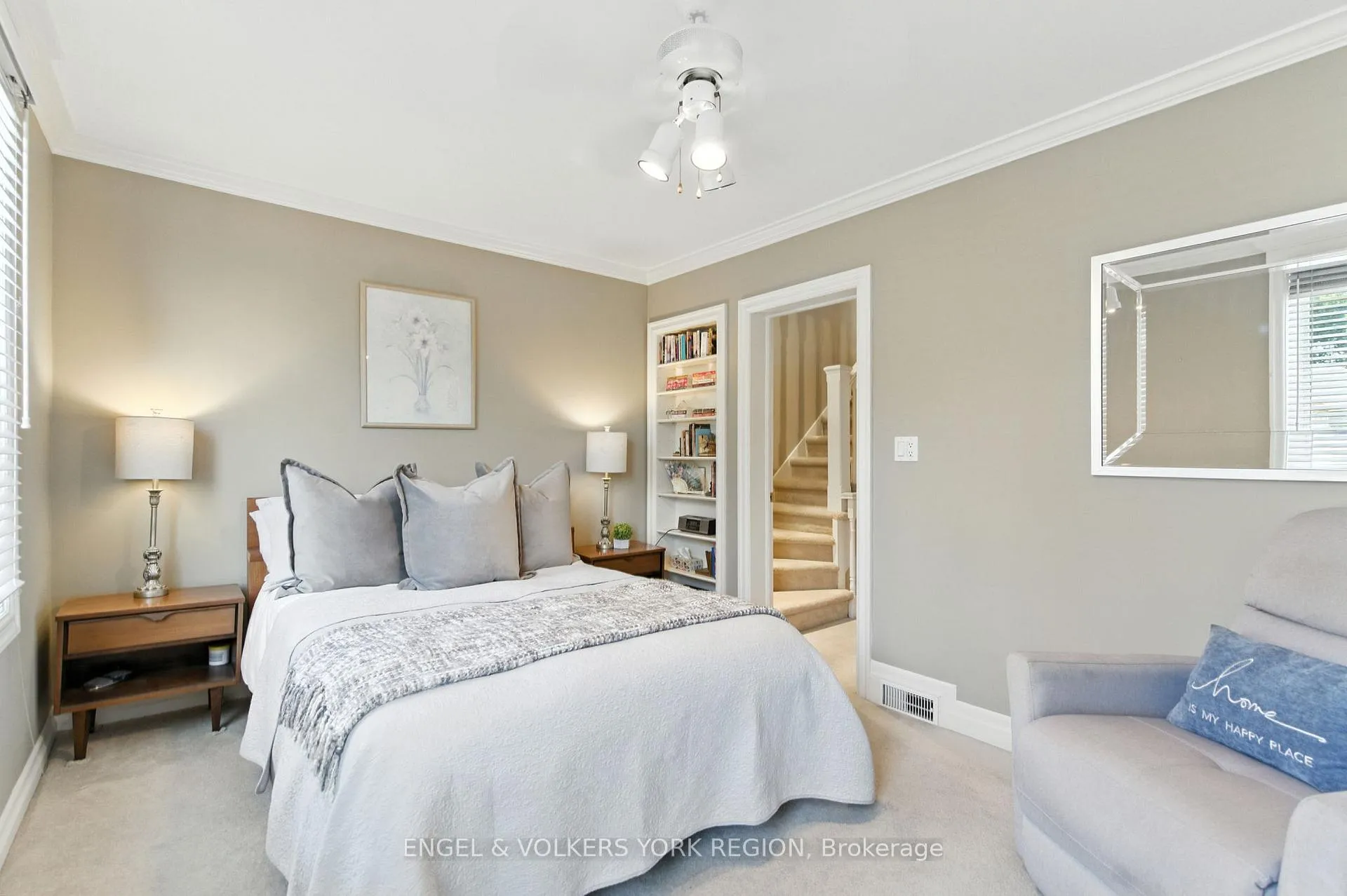 Photo 21 of 484 John Street N, Hamilton, North End — HOMEH