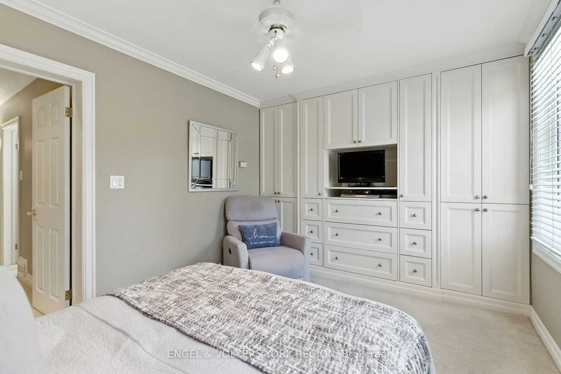 Photo 22 of 484 John Street N, Hamilton, North End — HOMEH