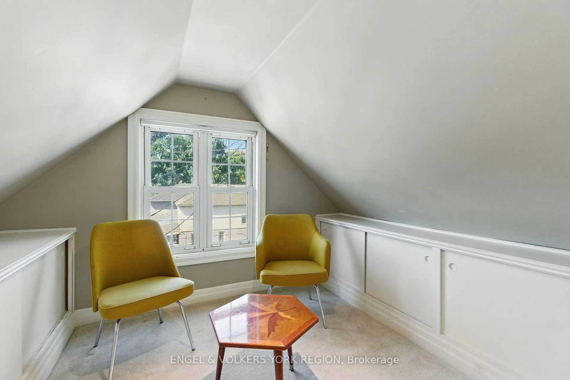 Photo 26 of 484 John Street N, Hamilton, North End — HOMEH