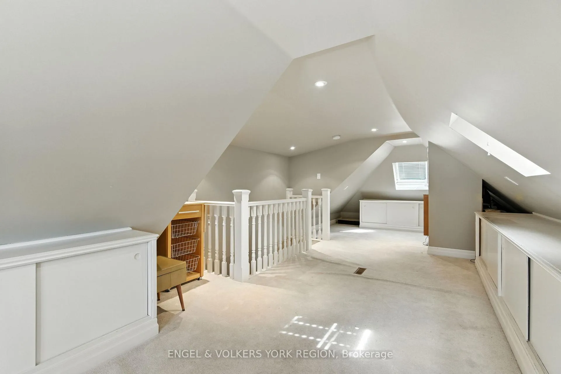 Photo 27 of 484 John Street N, Hamilton, North End — HOMEH