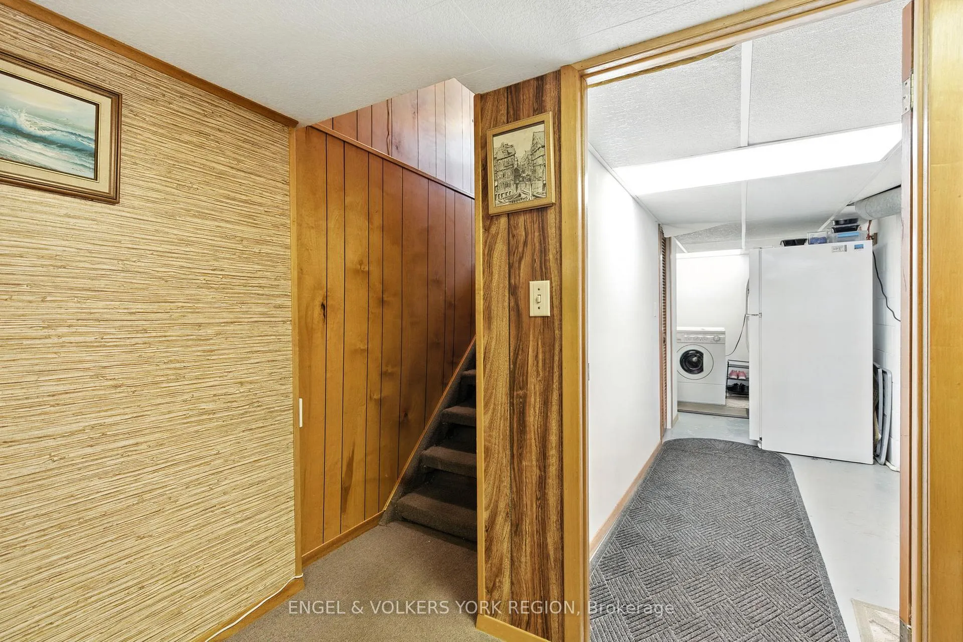 Photo 29 of 484 John Street N, Hamilton, North End — HOMEH