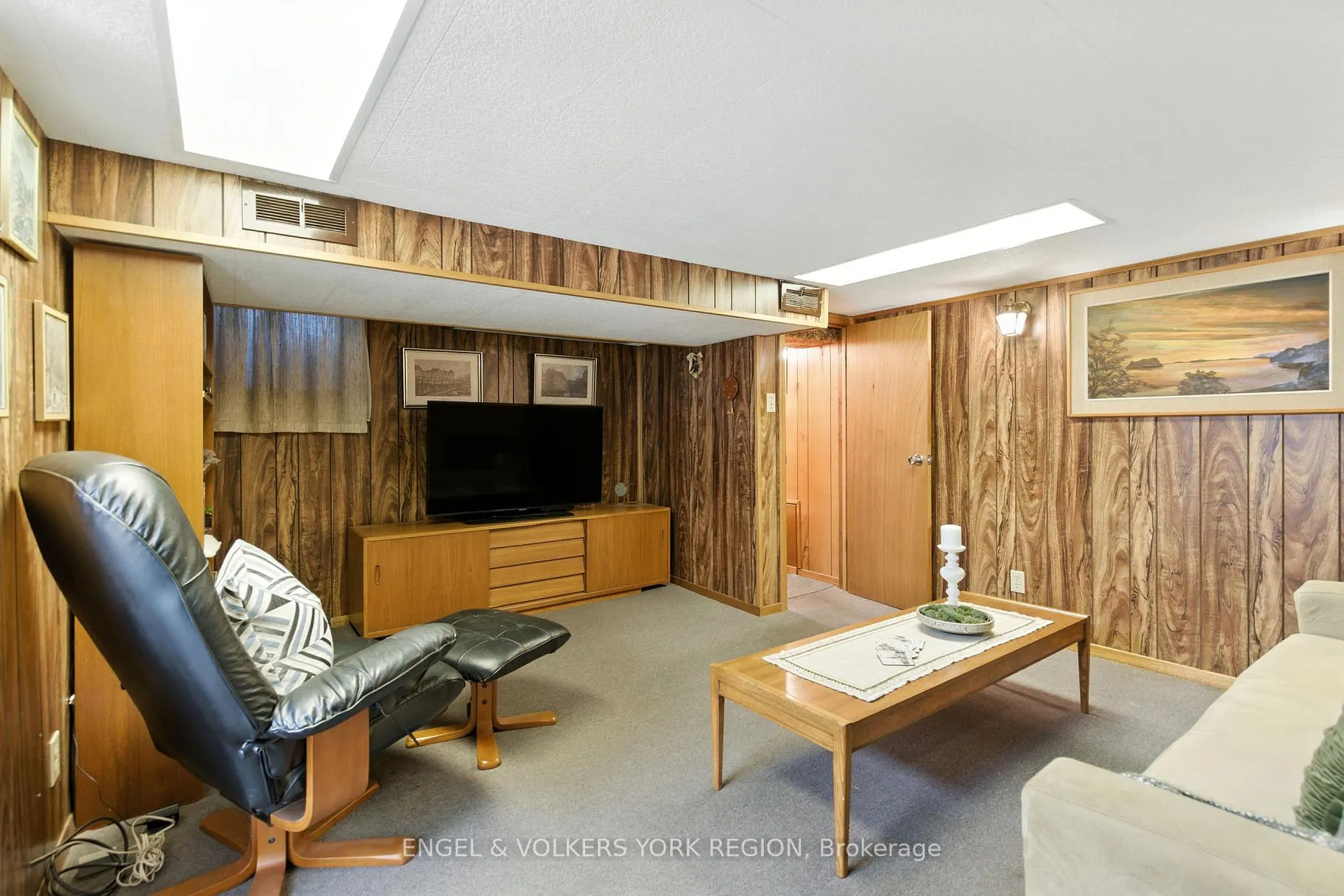 Photo 30 of 484 John Street N, Hamilton, North End — HOMEH