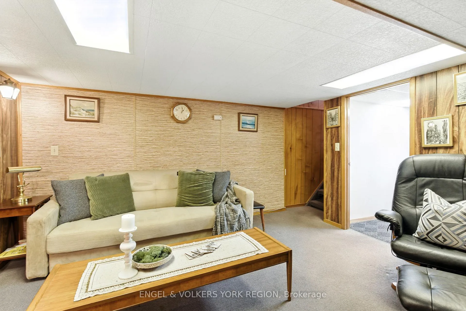 Photo 32 of 484 John Street N, Hamilton, North End — HOMEH