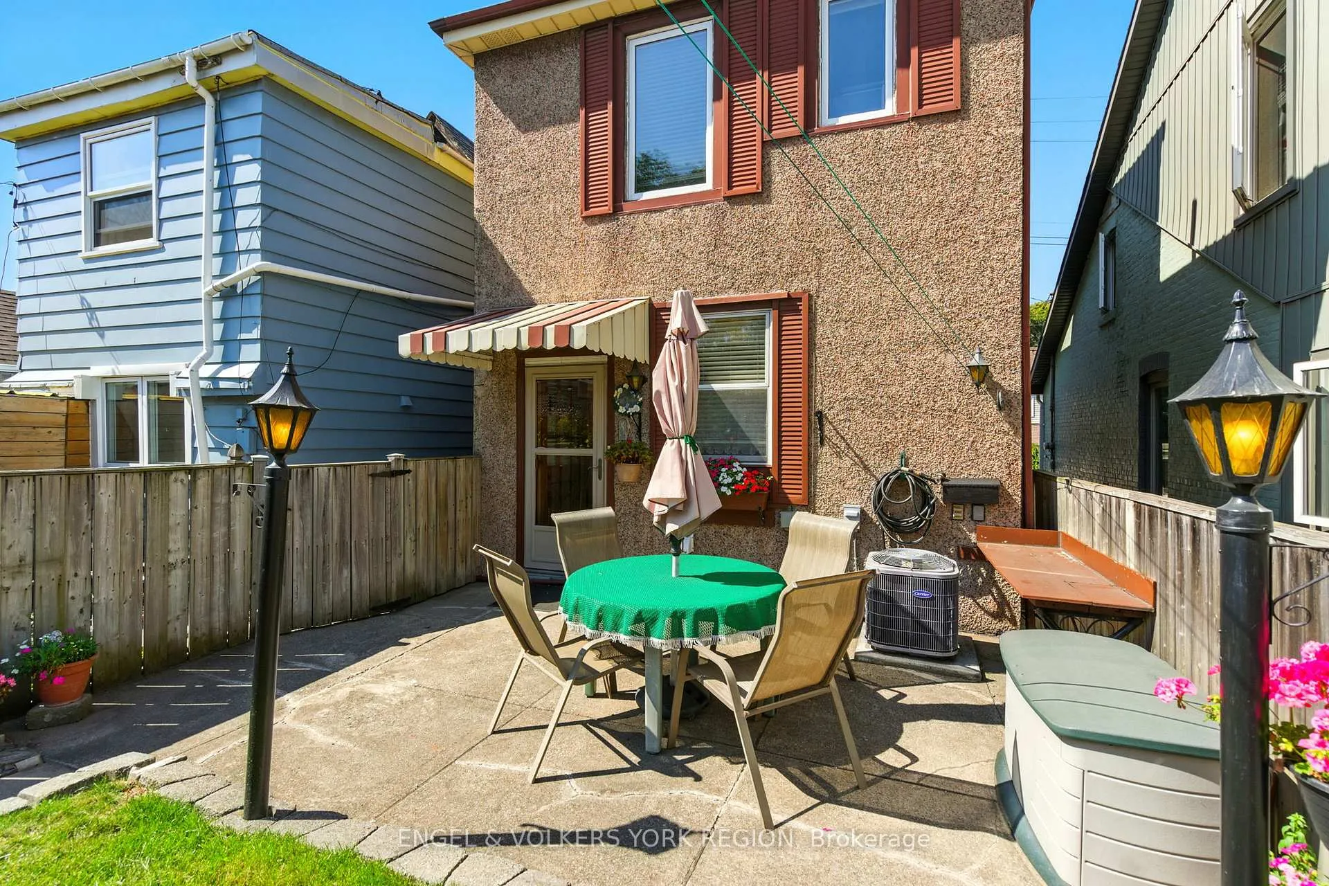 Photo 36 of 484 John Street N, Hamilton, North End — HOMEH
