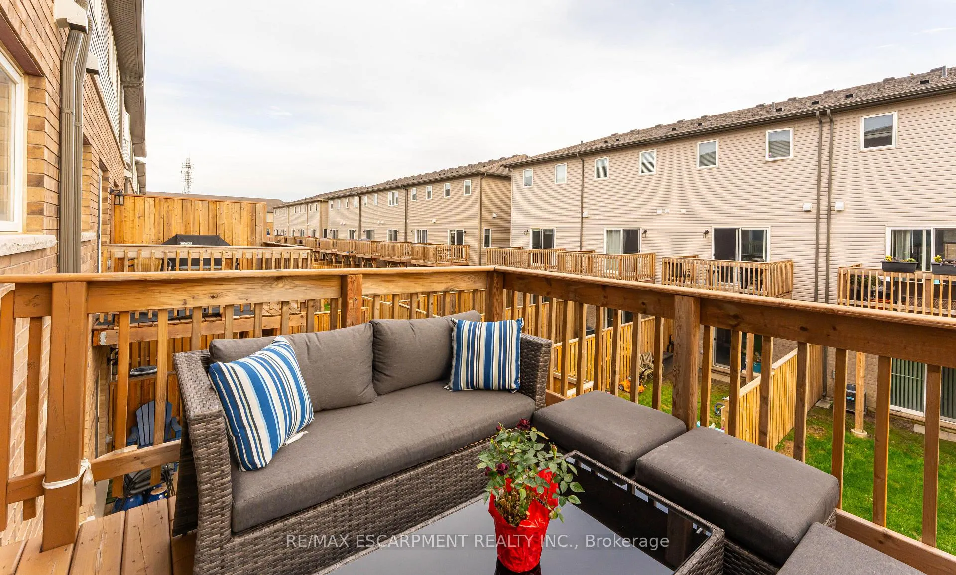 Photo 21 of 52 Aquarius Crescent, Hamilton, Rural Glanbrook — HOMEH