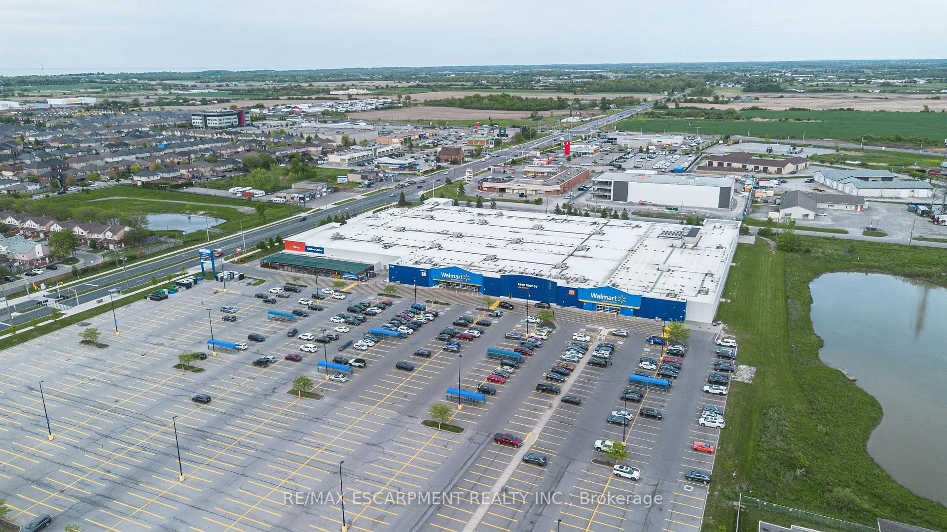 Photo 25 of 52 Aquarius Crescent, Hamilton, Rural Glanbrook — HOMEH