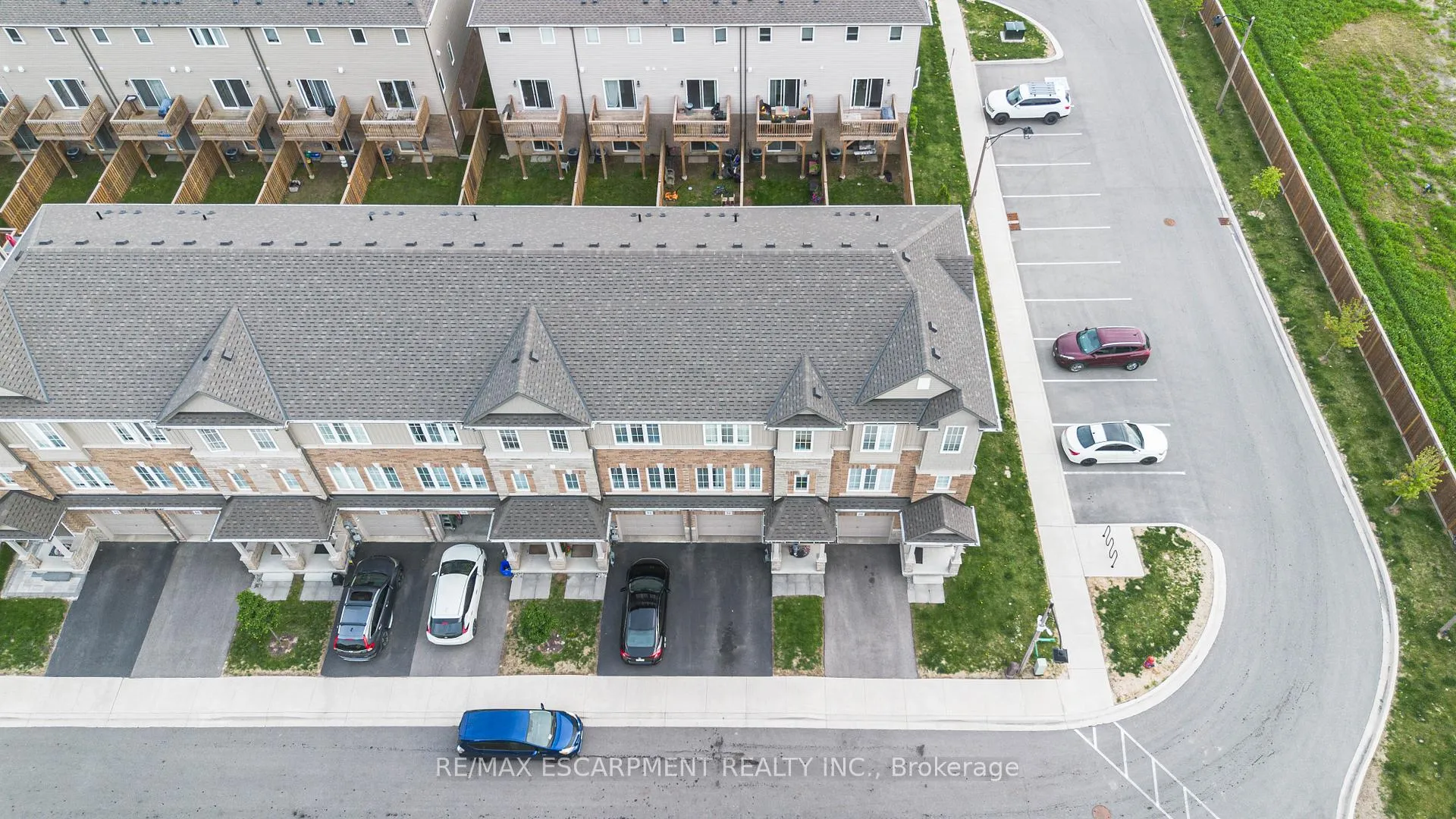 Photo 27 of 52 Aquarius Crescent, Hamilton, Rural Glanbrook — HOMEH