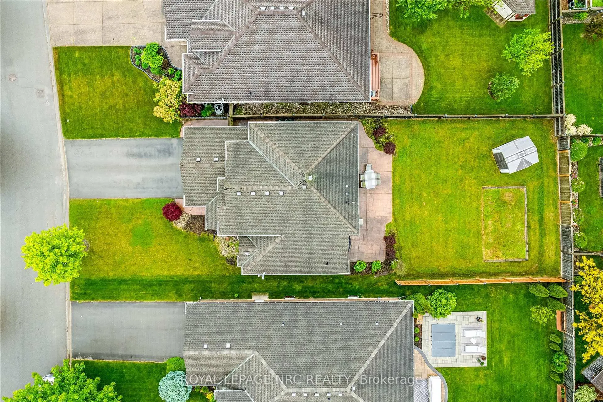 Photo 8 of 9 Cooper Court, Pelham, Fonthill — HOMEH