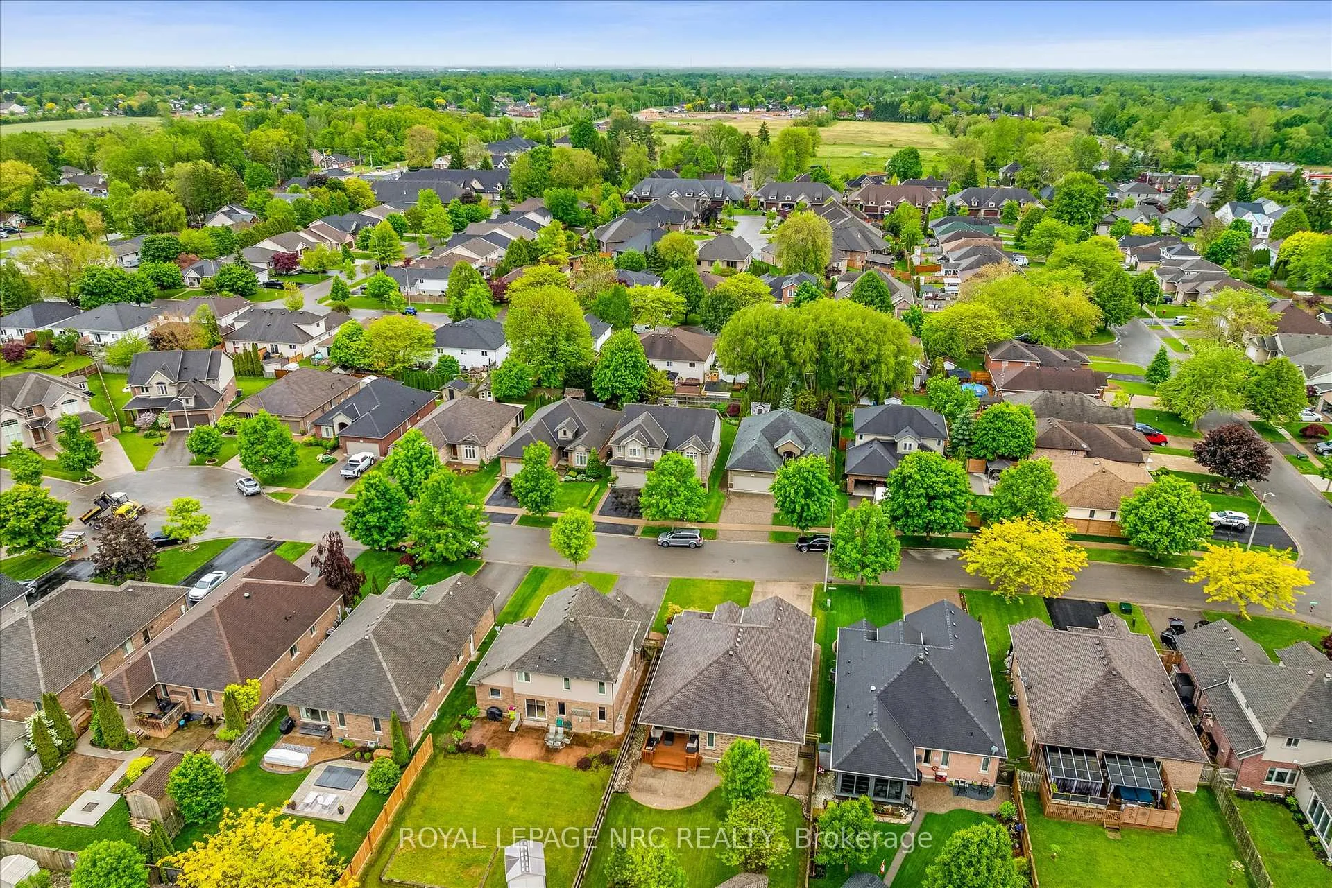Photo 9 of 9 Cooper Court, Pelham, Fonthill — HOMEH