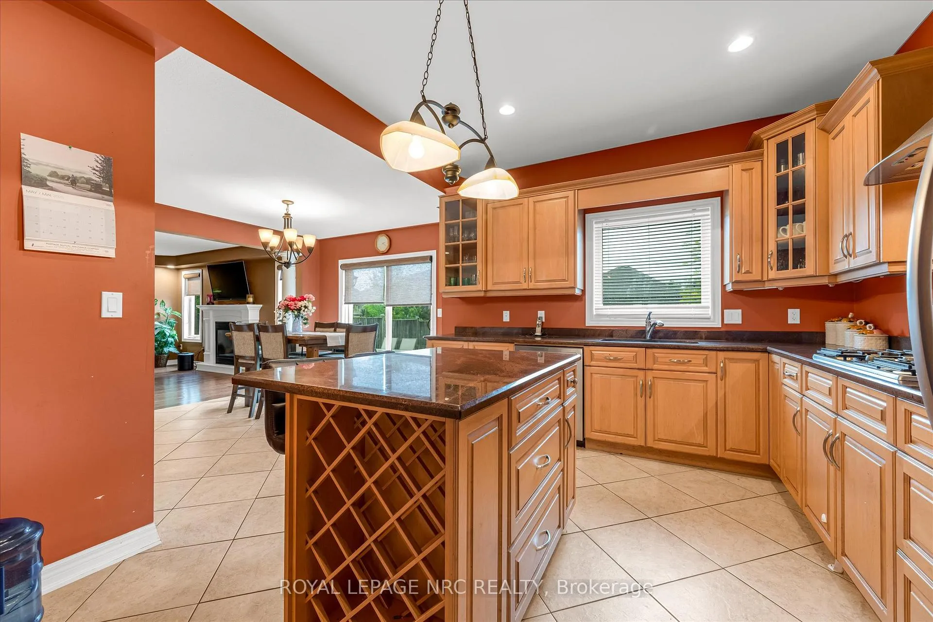 Photo 16 of 9 Cooper Court, Pelham, Fonthill — HOMEH