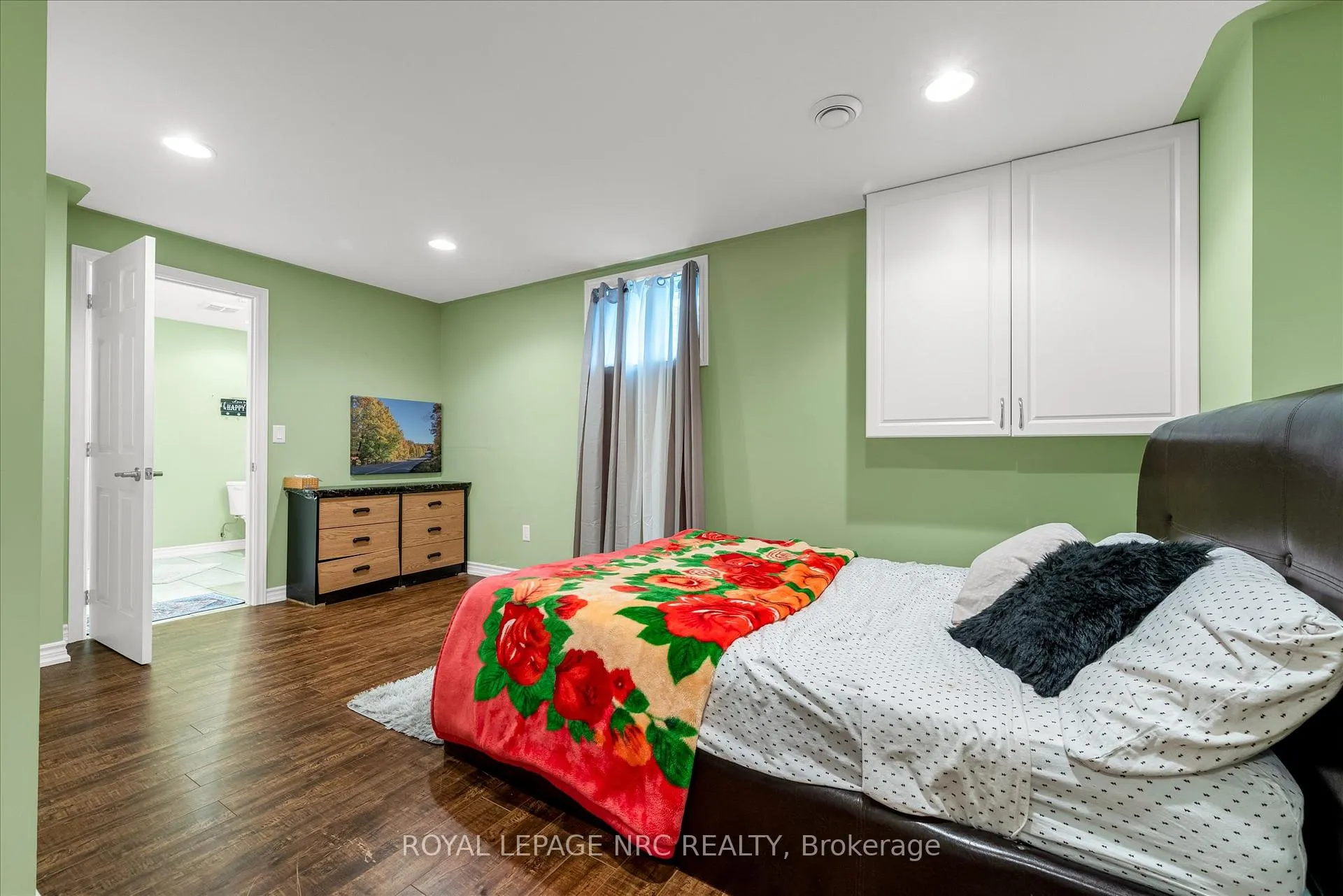 Photo 42 of 9 Cooper Court, Pelham, Fonthill — HOMEH
