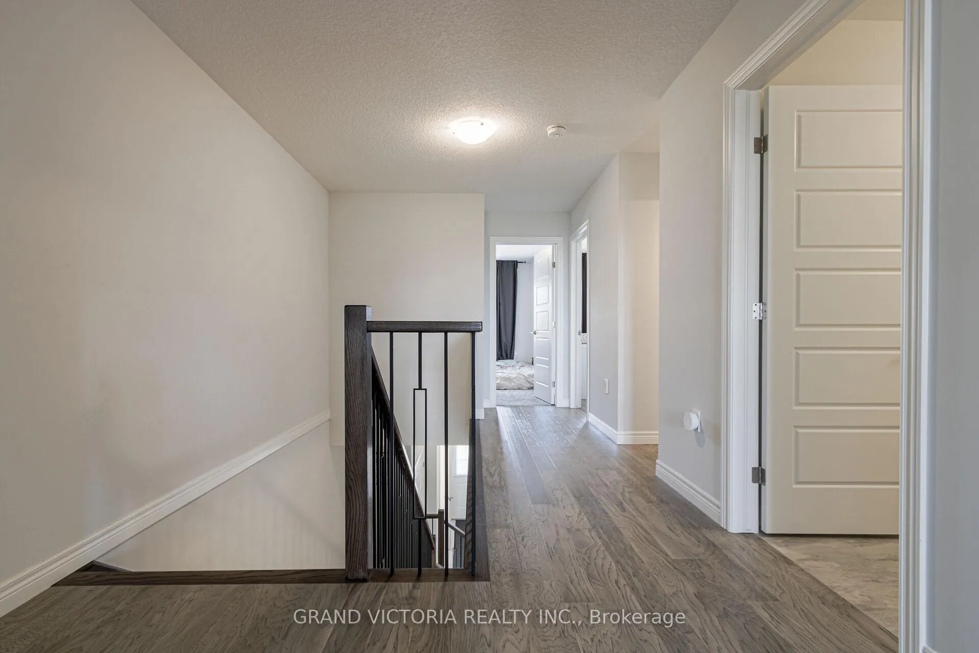 Photo 8 of 28 Zoe Lane, Hamilton, Binbrook — HOMEH