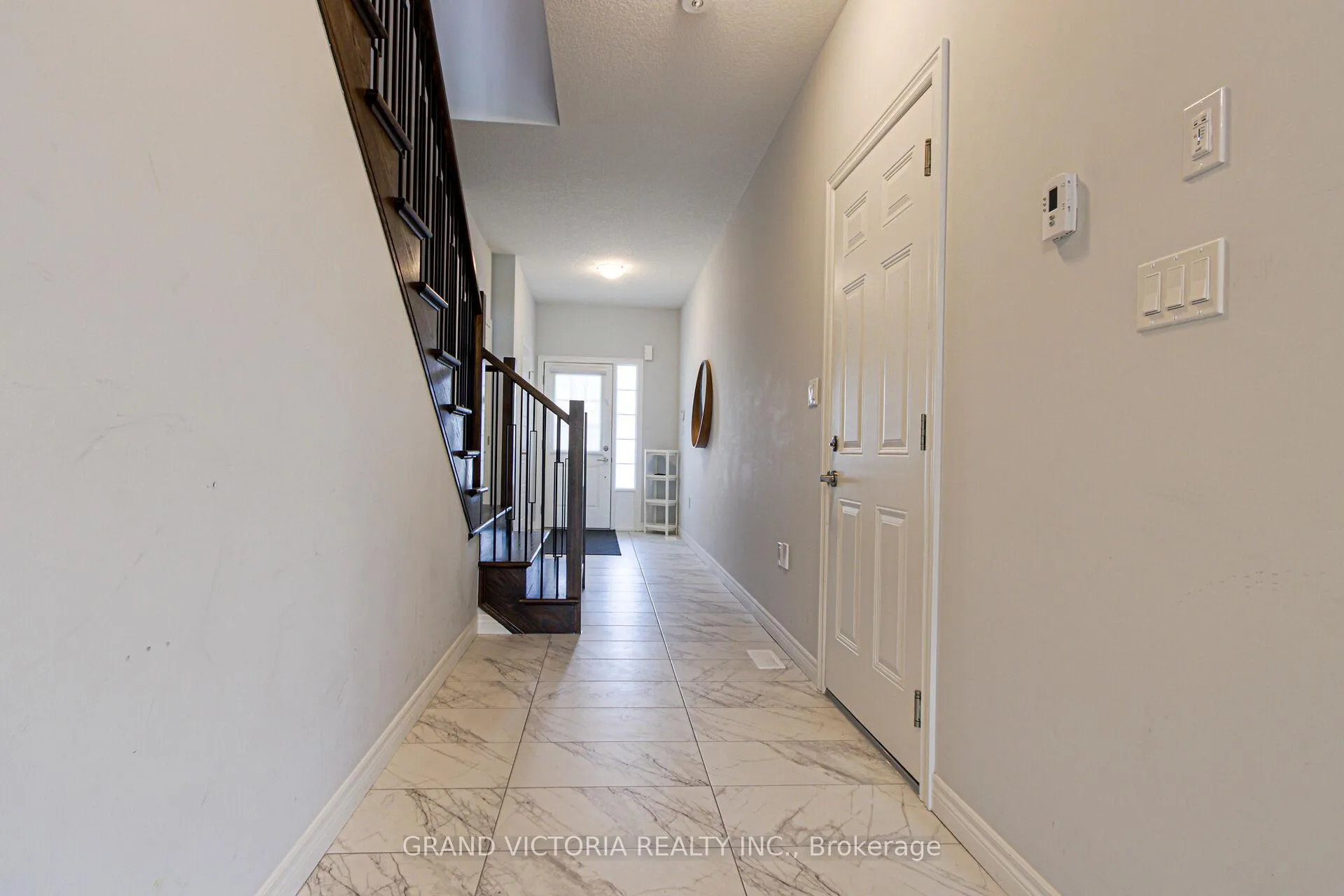Photo 16 of 28 Zoe Lane, Hamilton, Binbrook — HOMEH