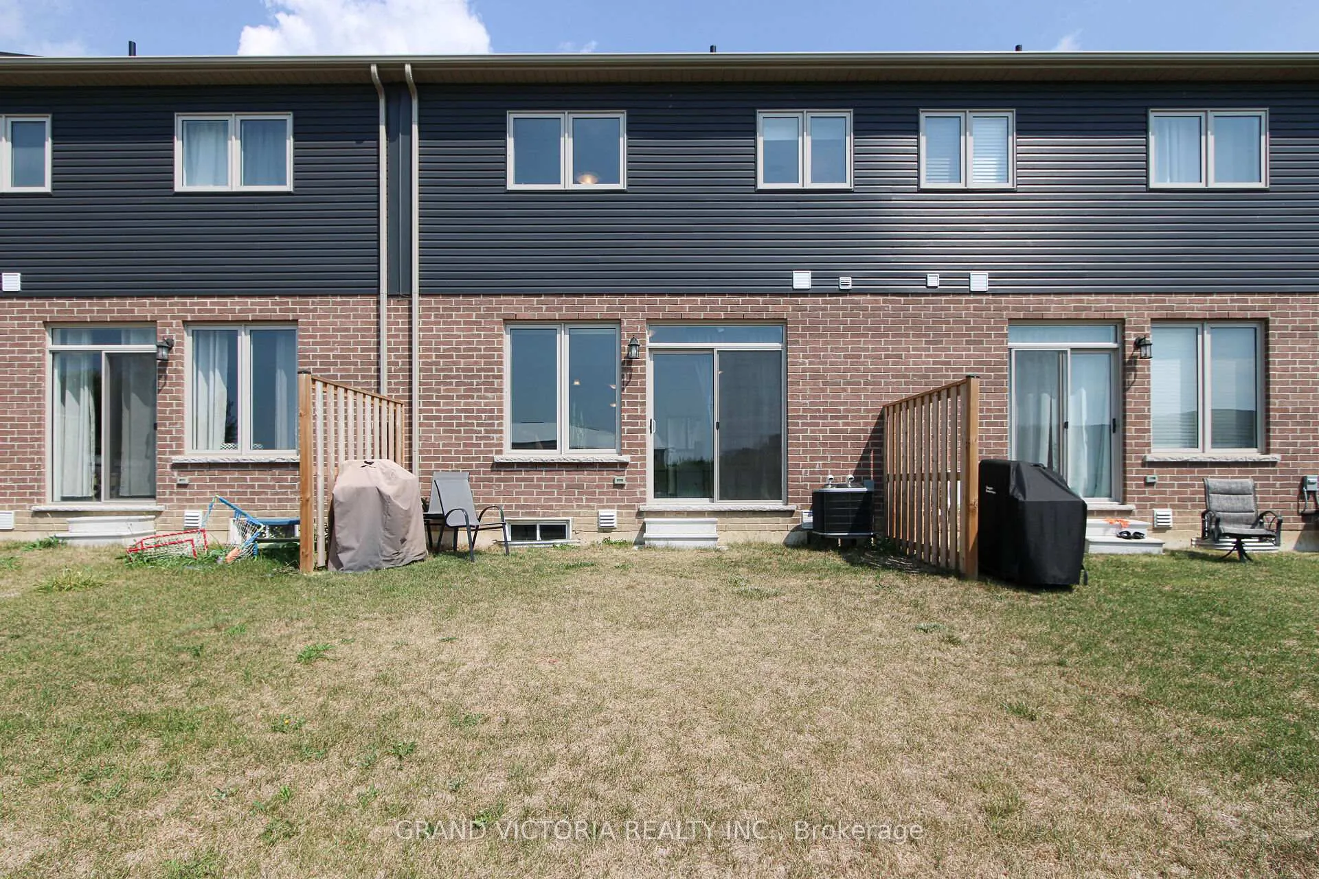 Photo 30 of 28 Zoe Lane, Hamilton, Binbrook — HOMEH