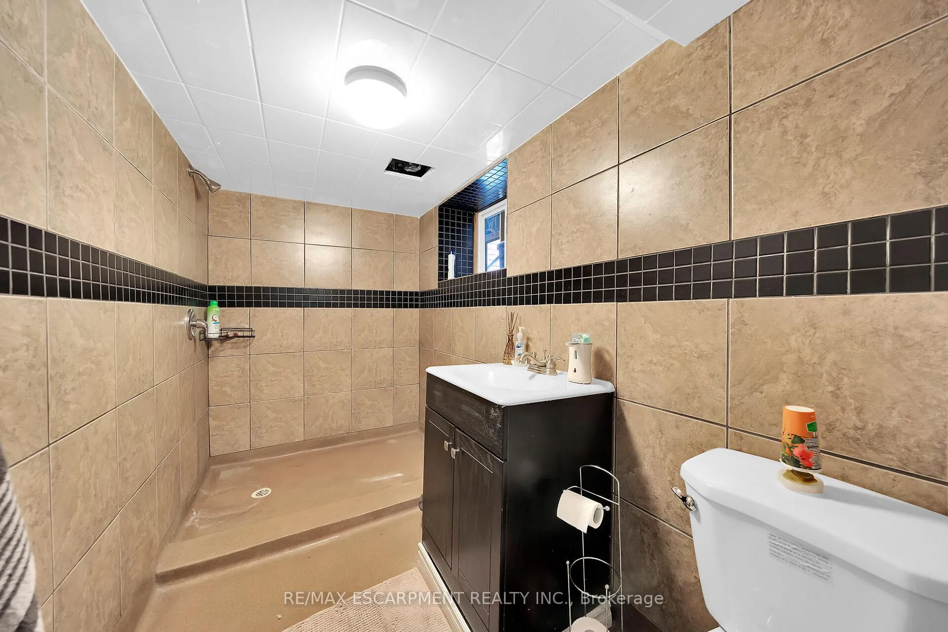 Photo 18 of 8 Kinrade Avenue, Hamilton, Gibson — HOMEH
