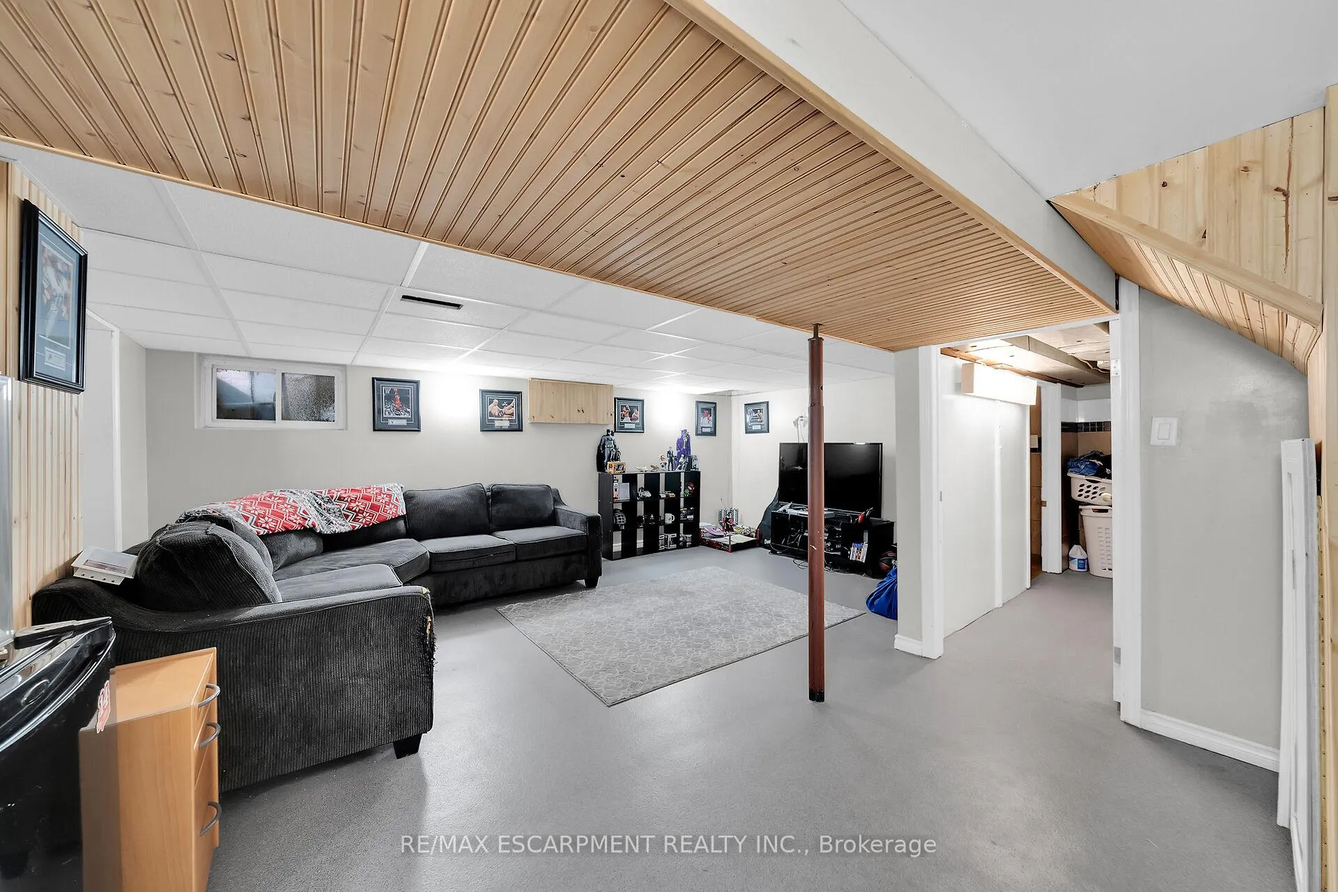 Photo 19 of 8 Kinrade Avenue, Hamilton, Gibson — HOMEH