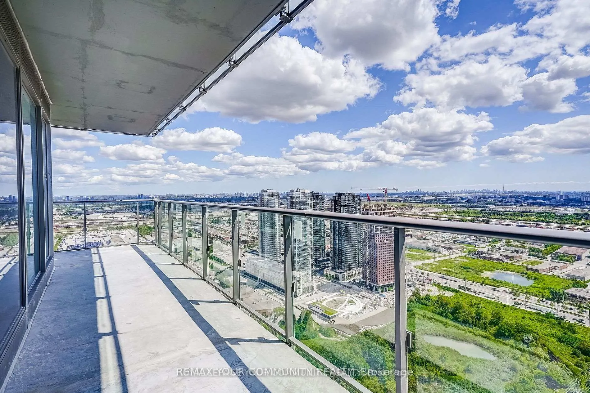 Photo 10 of Unit 4512, 7890 Jane Street, Vaughan, Vaughan Corporate Centre — HOMEH