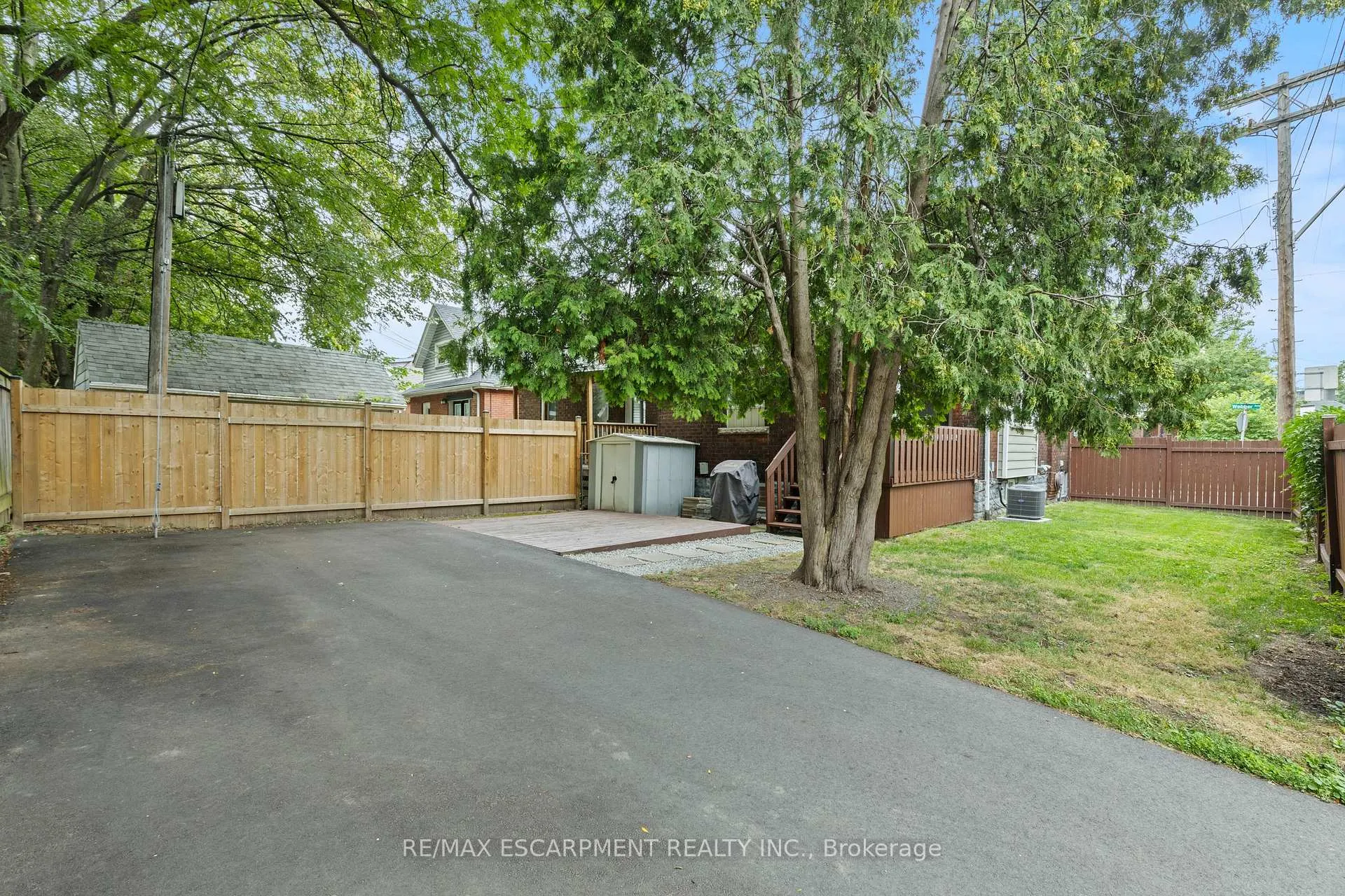 Photo 19 of 32 Webber Avenue, Hamilton, Stinson — HOMEH