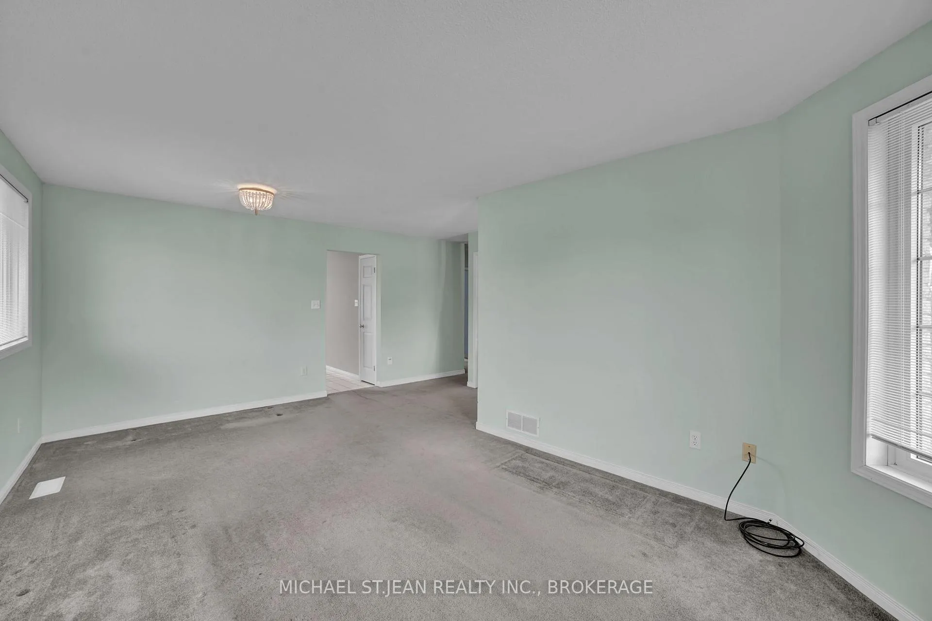 Photo 9 of 3 Massena Drive, Hamilton, Barnstown — HOMEH