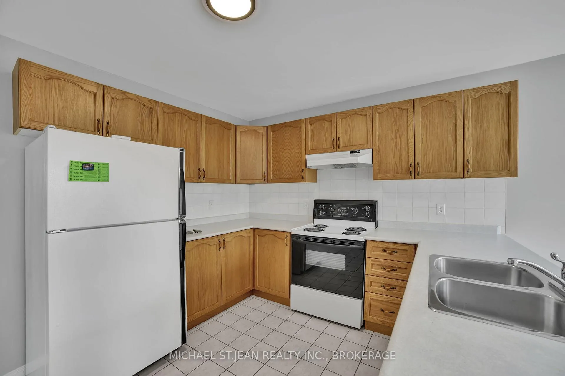 Photo 12 of 3 Massena Drive, Hamilton, Barnstown — HOMEH
