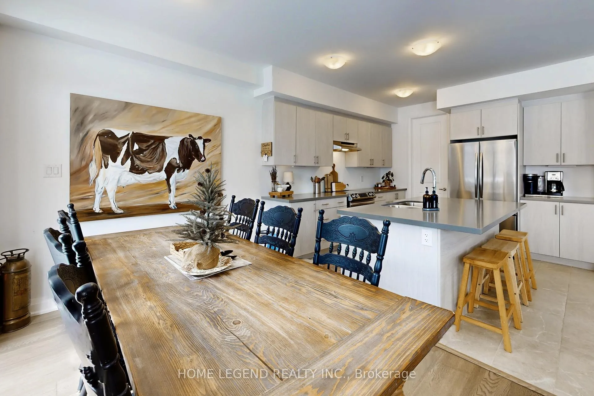Photo 13 of 24 Lally Terrace, Barrie, Innis-Shore — HOMEH