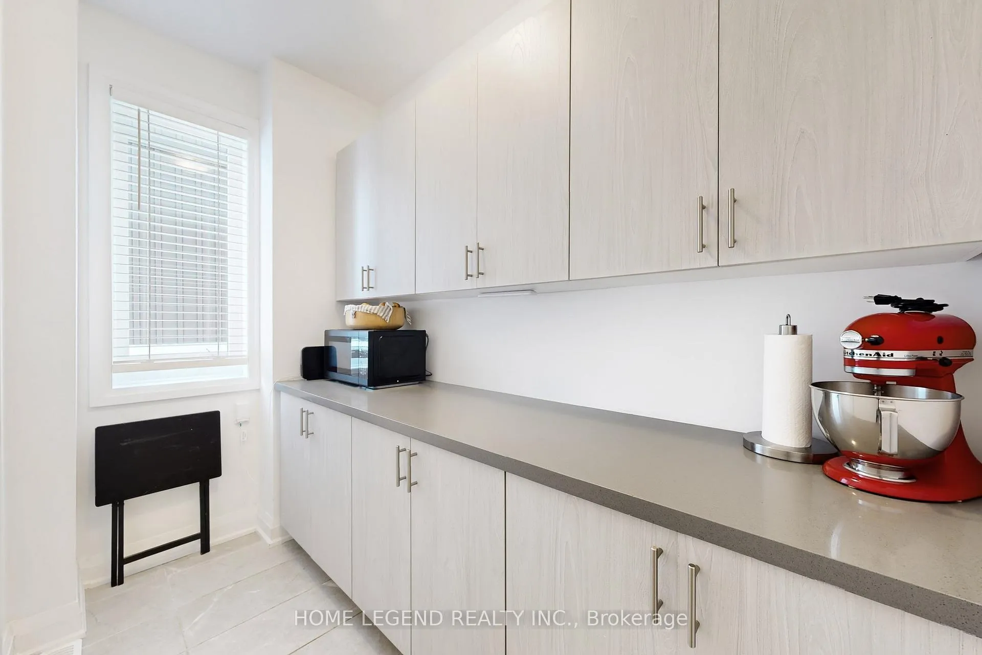 Photo 16 of 24 Lally Terrace, Barrie, Innis-Shore — HOMEH