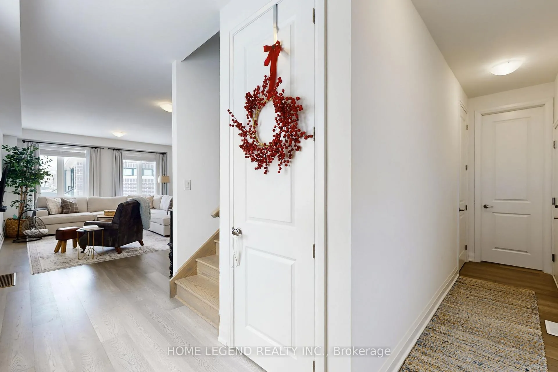 Photo 20 of 24 Lally Terrace, Barrie, Innis-Shore — HOMEH