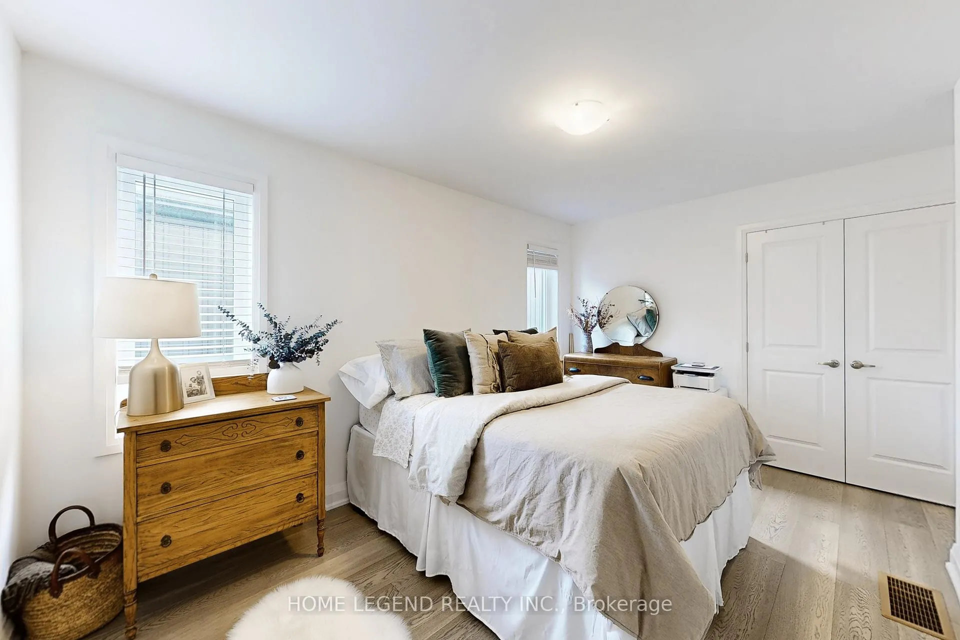 Photo 34 of 24 Lally Terrace, Barrie, Innis-Shore — HOMEH