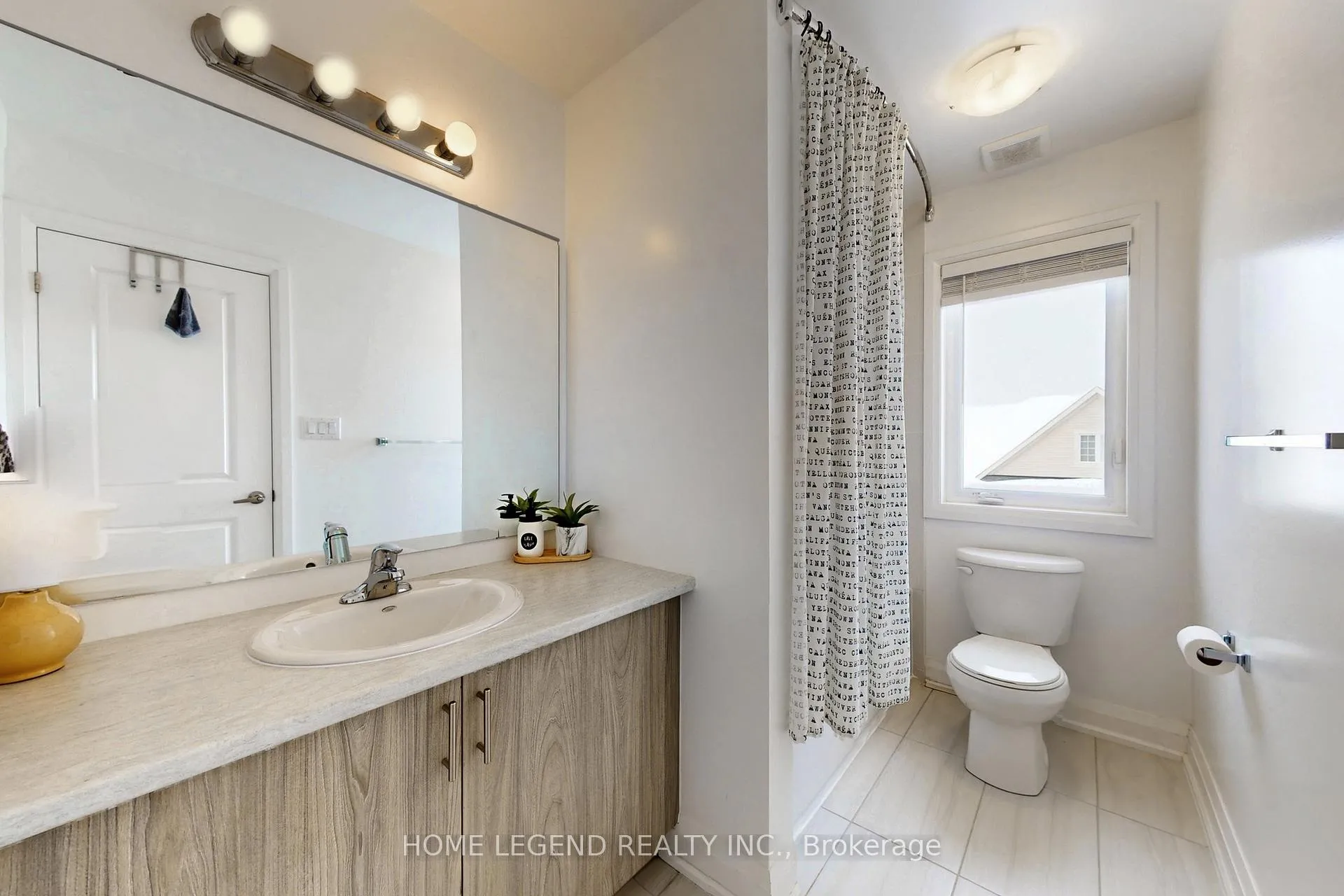Photo 44 of 24 Lally Terrace, Barrie, Innis-Shore — HOMEH